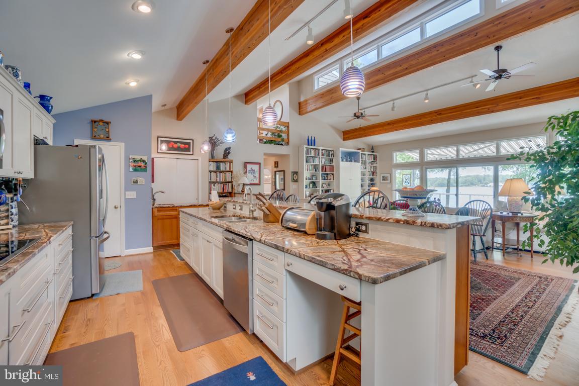 LAKE OF THE WOODS - Residential