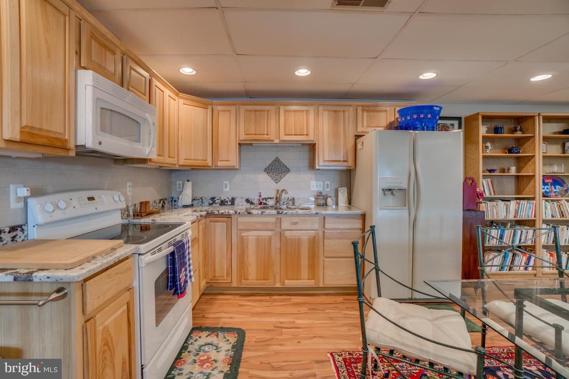 LAKE OF THE WOODS - Residential