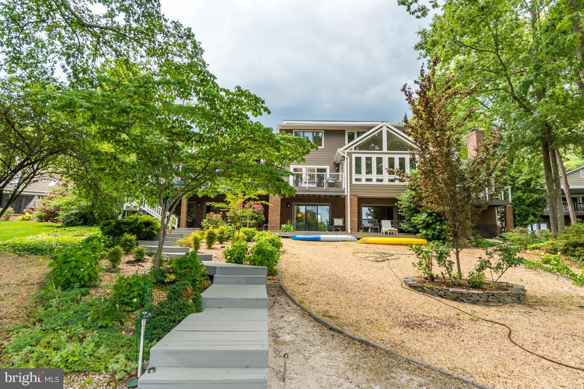 LAKE OF THE WOODS - Residential