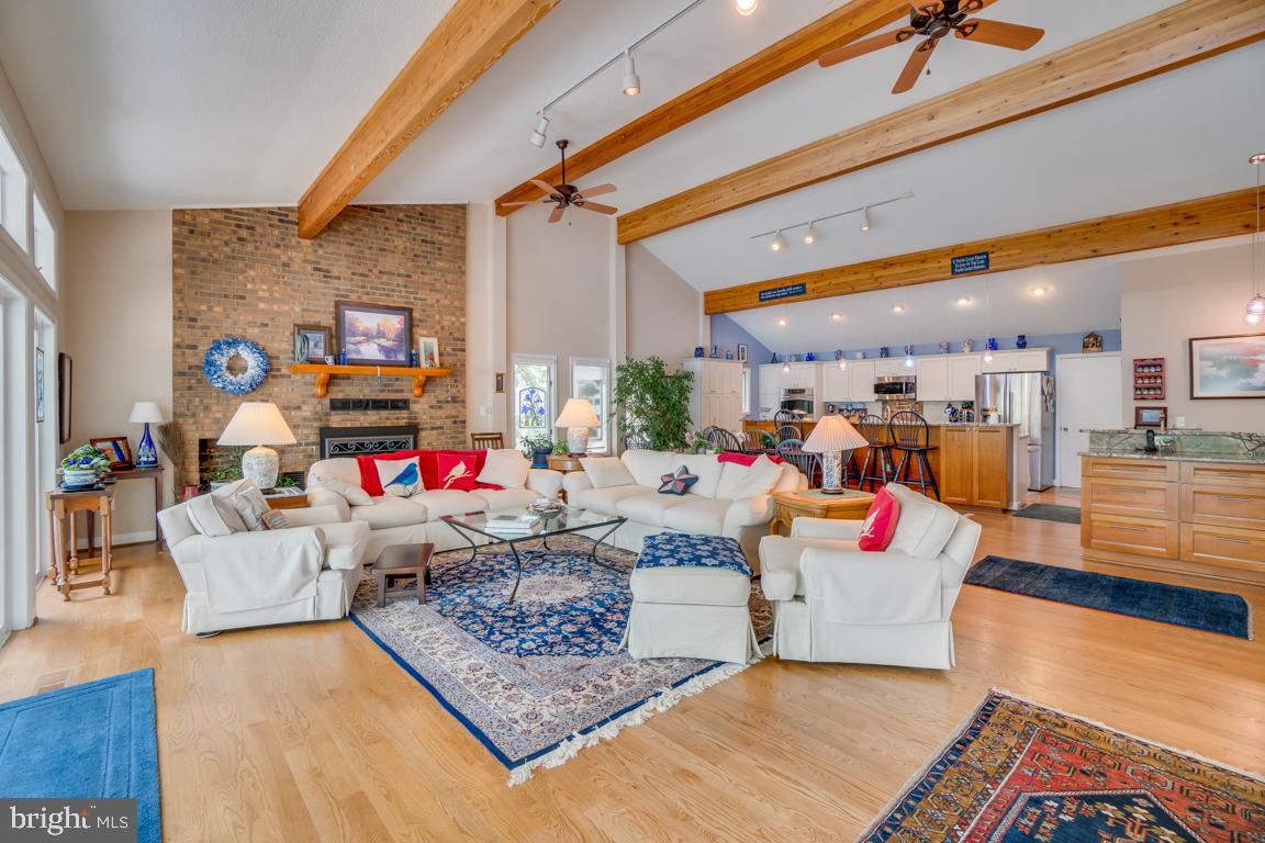 LAKE OF THE WOODS - Residential