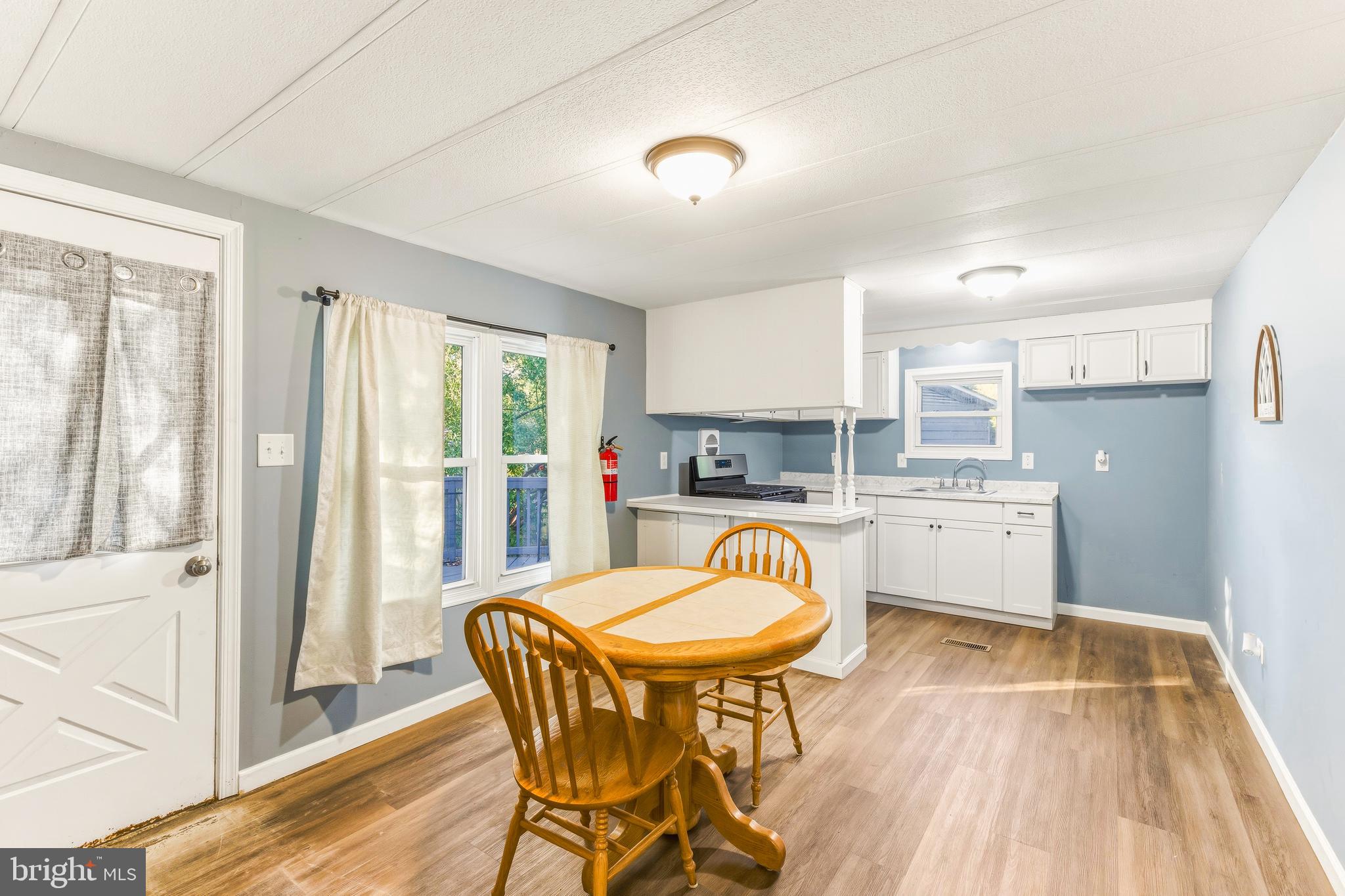 95 HAZELWOOD DR