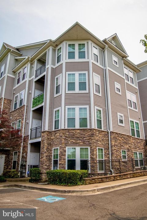 1301 KAREN BOULEVARD 301 CAPITOL HEIGHTS MD 20743