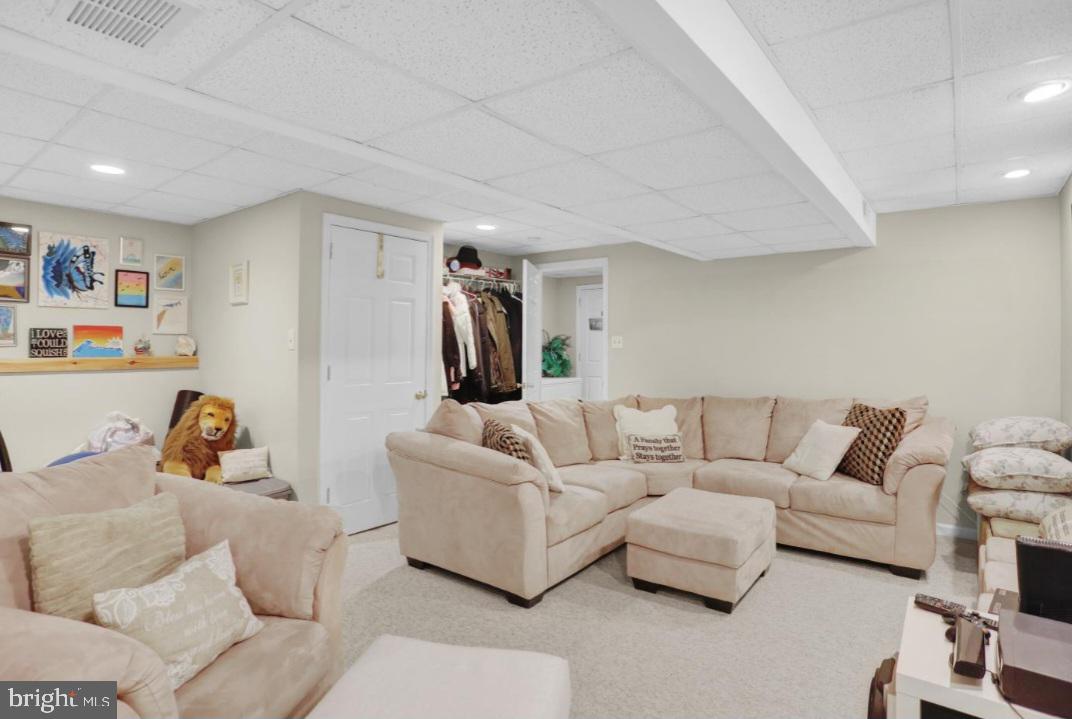 HERITAGE HEIGHTS - Residential