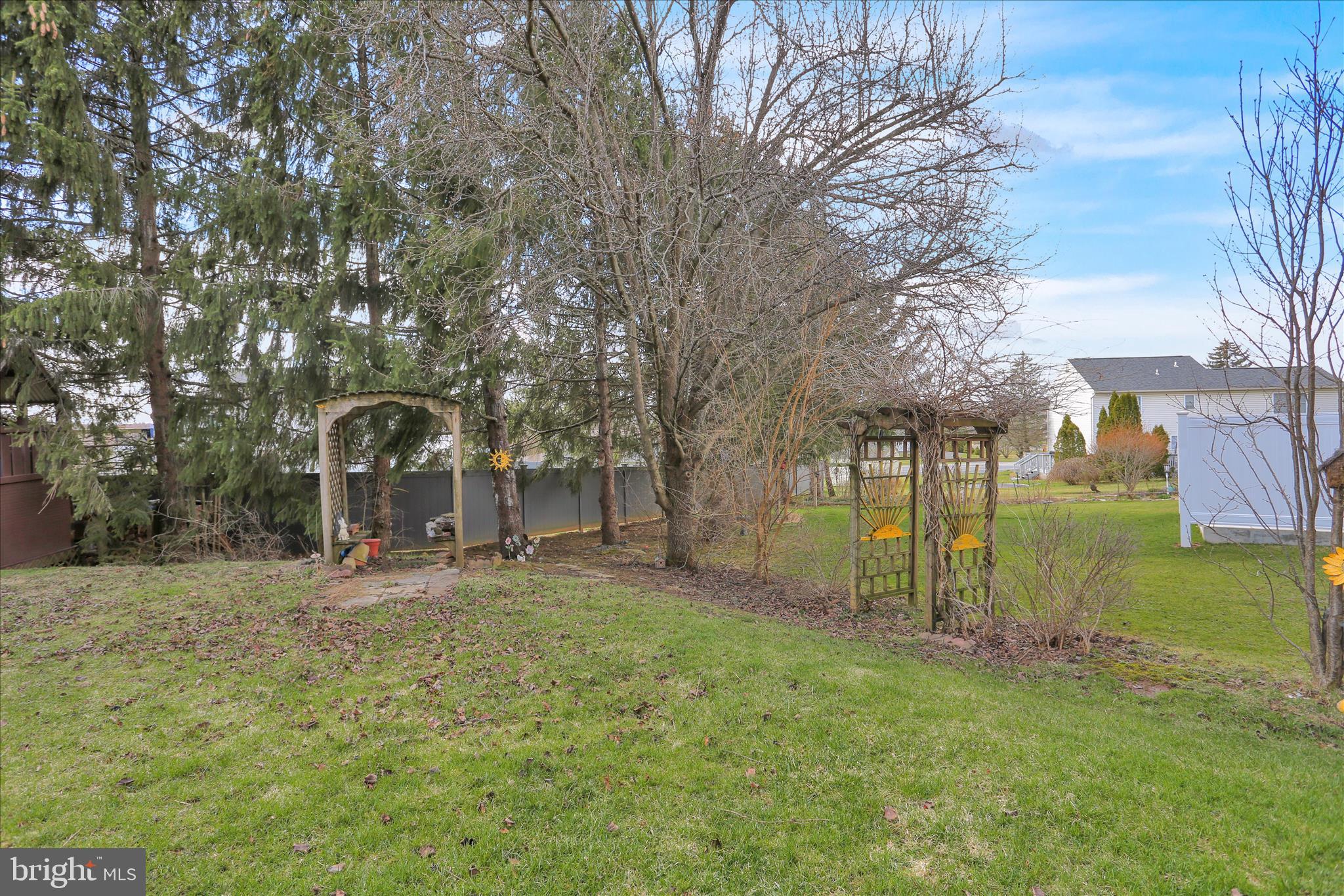 HERITAGE HEIGHTS - Residential