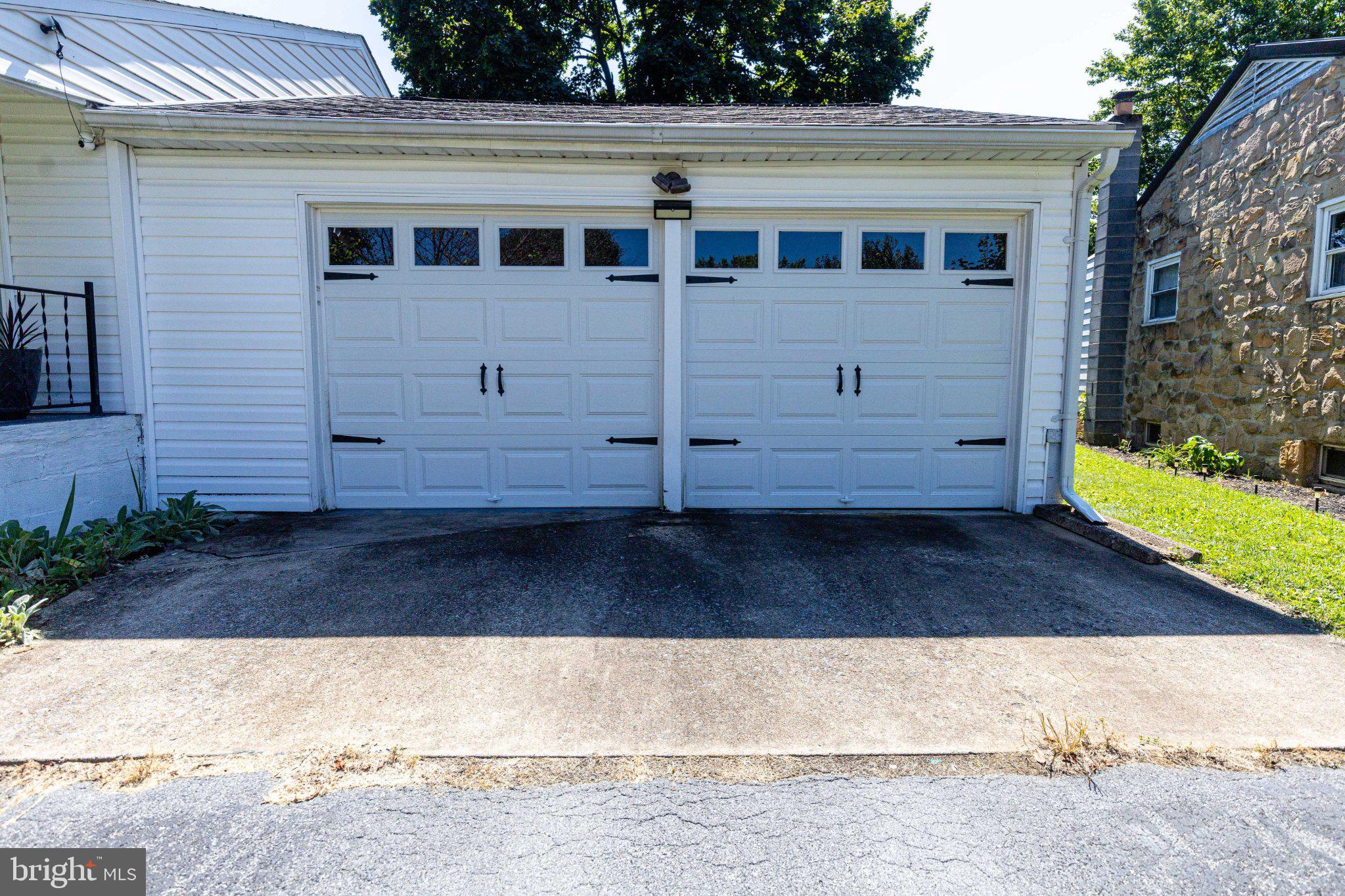 110 LINCOLN DRIVE