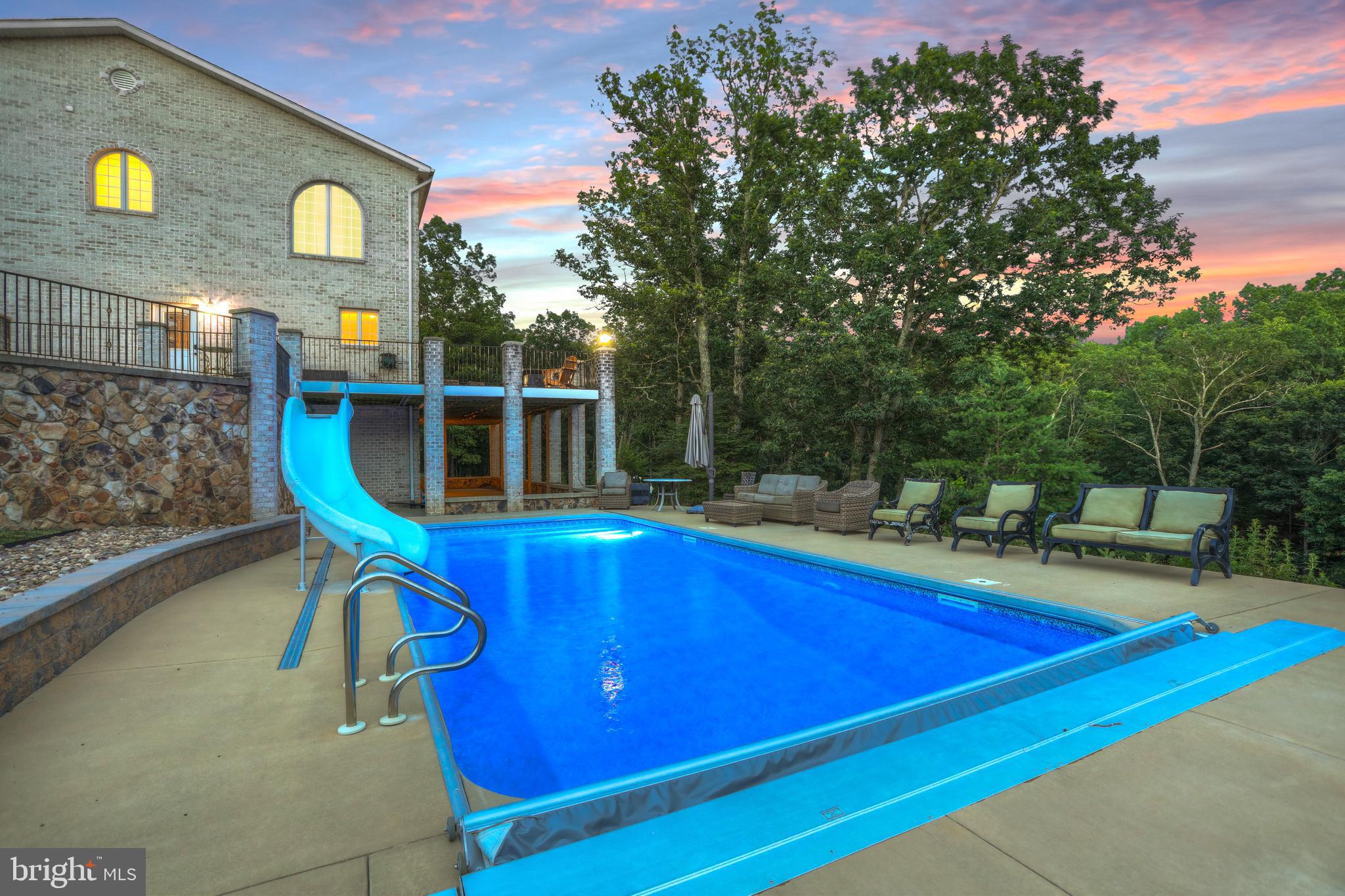 HUNTING RIDGE FOREST - Residential