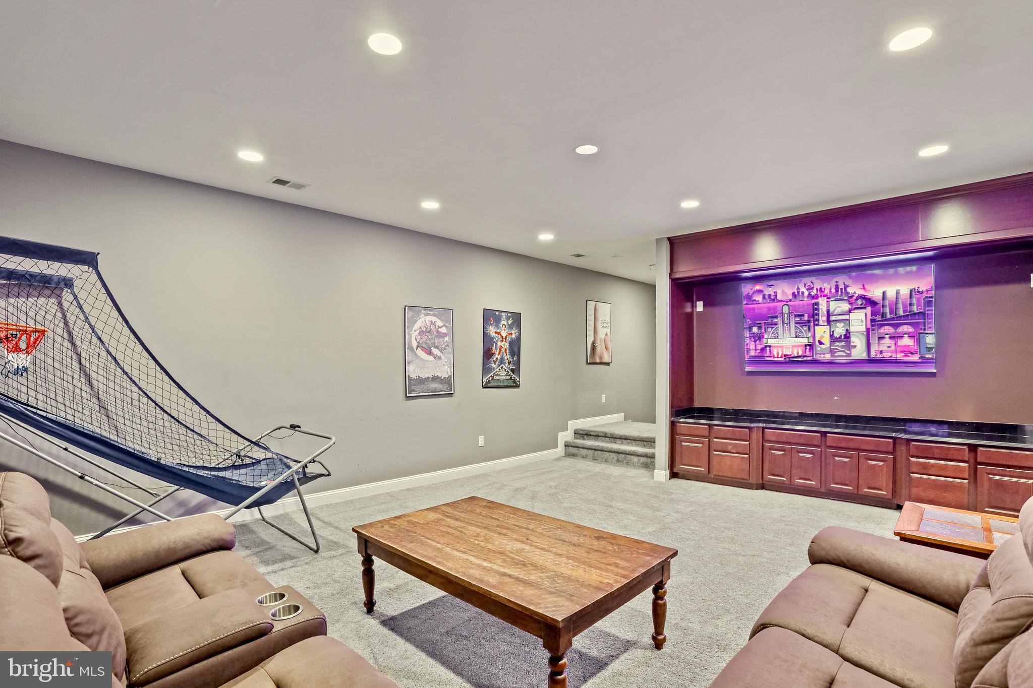 HUNTING RIDGE FOREST - Residential