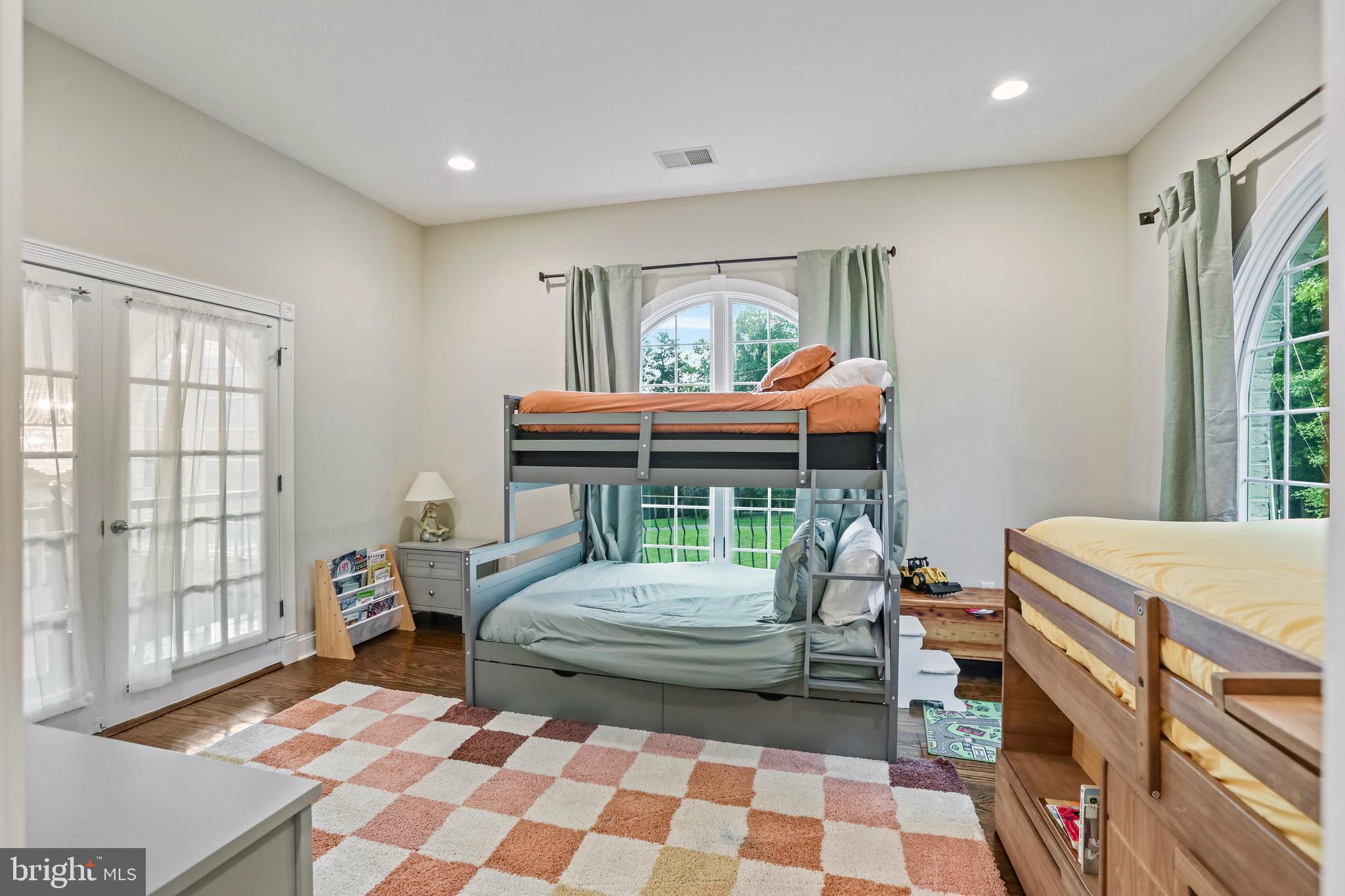 HUNTING RIDGE FOREST - Residential