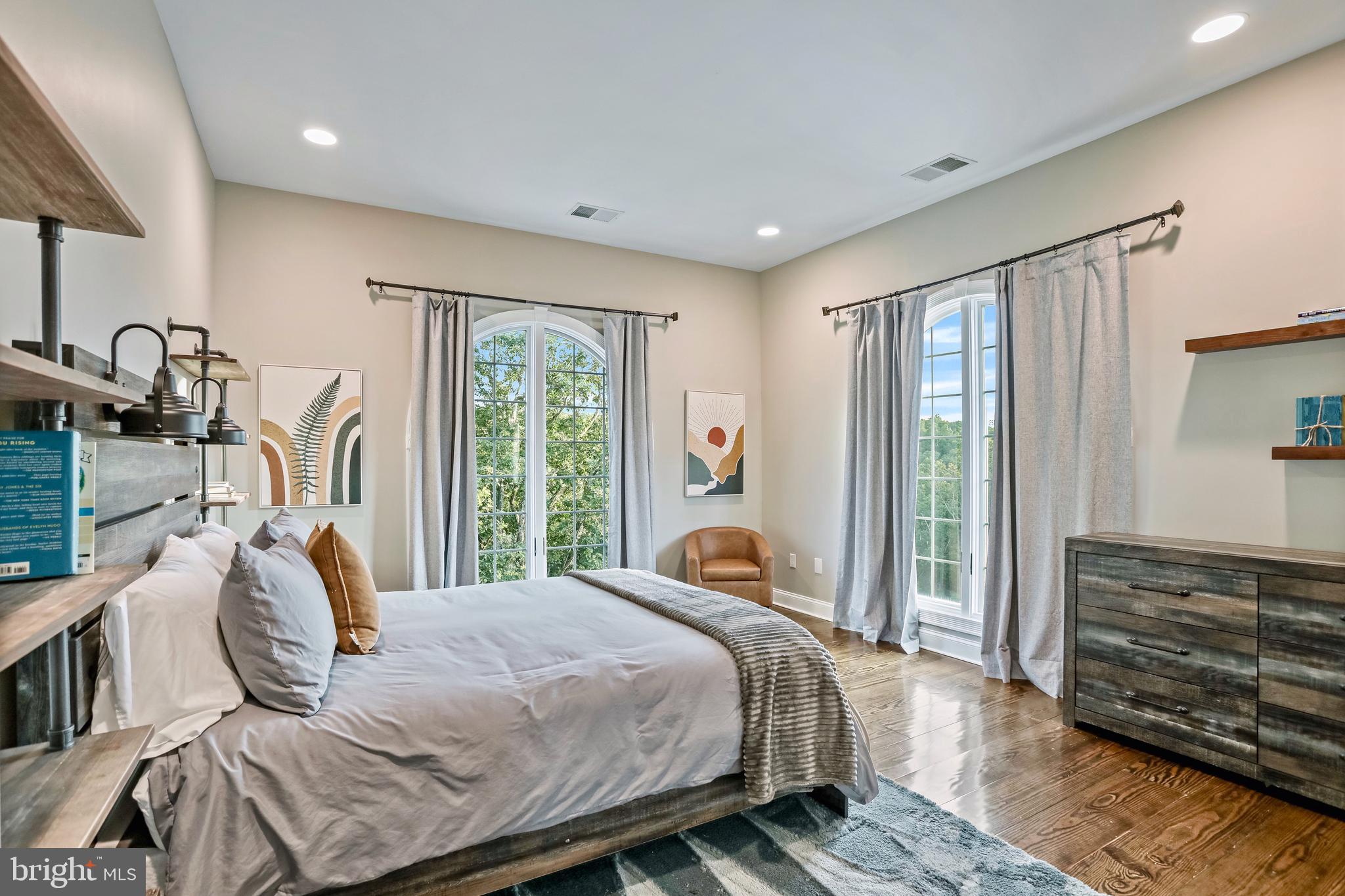 HUNTING RIDGE FOREST - Residential