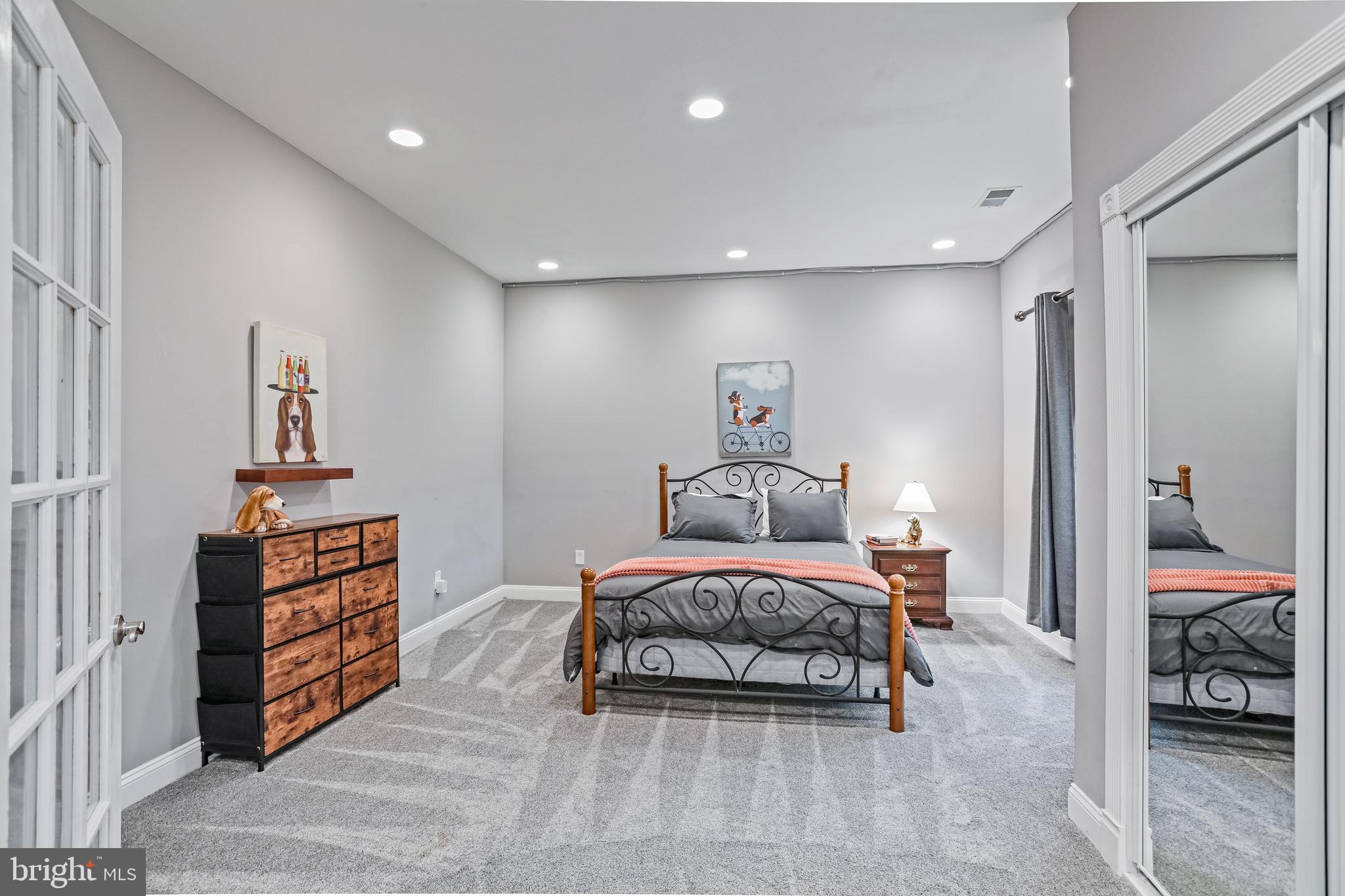 HUNTING RIDGE FOREST - Residential