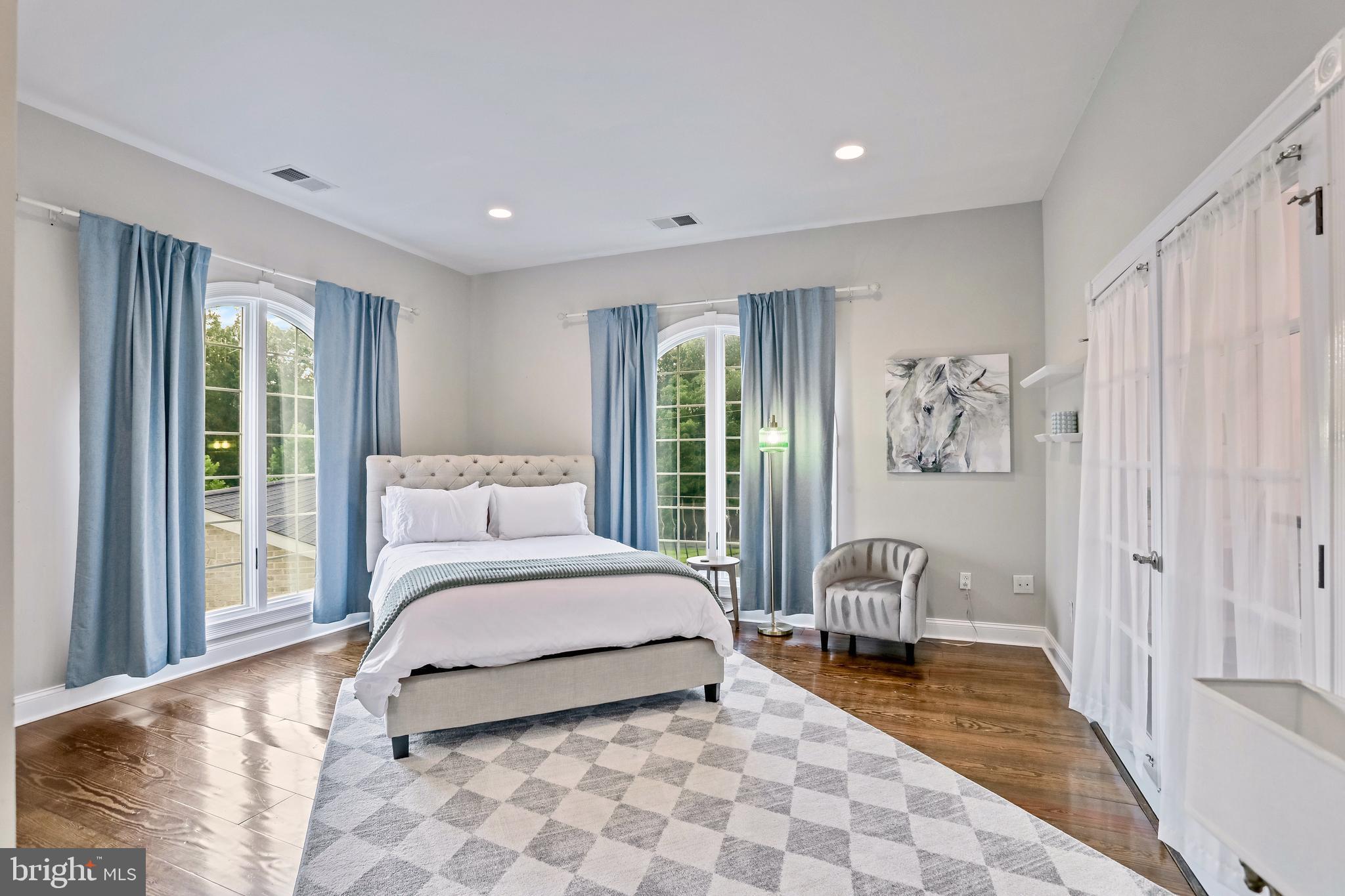 HUNTING RIDGE FOREST - Residential