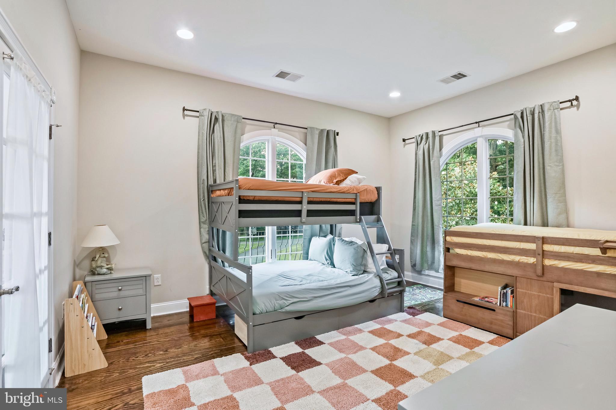 HUNTING RIDGE FOREST - Residential