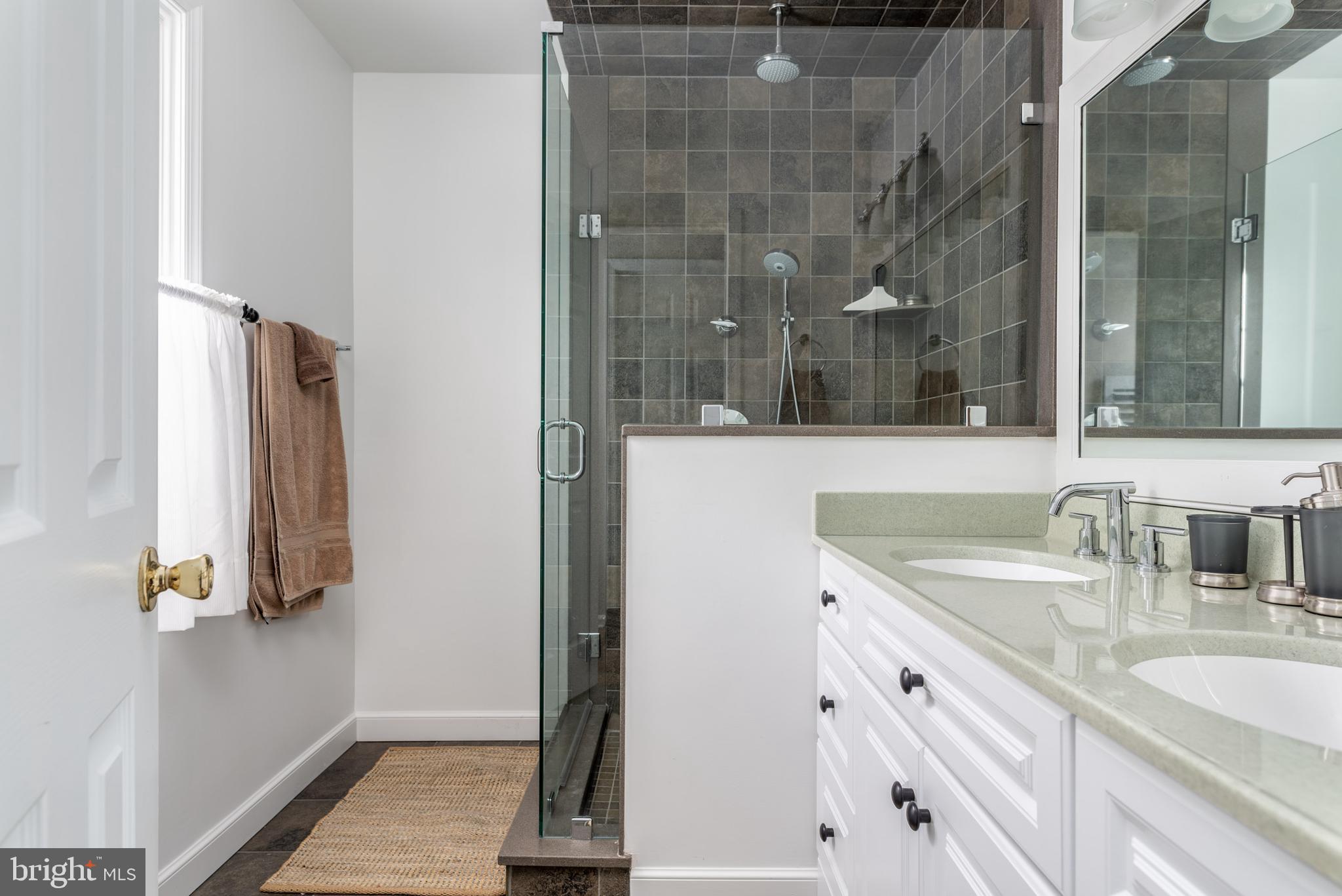 VALLEY CREEK FARM - Residential