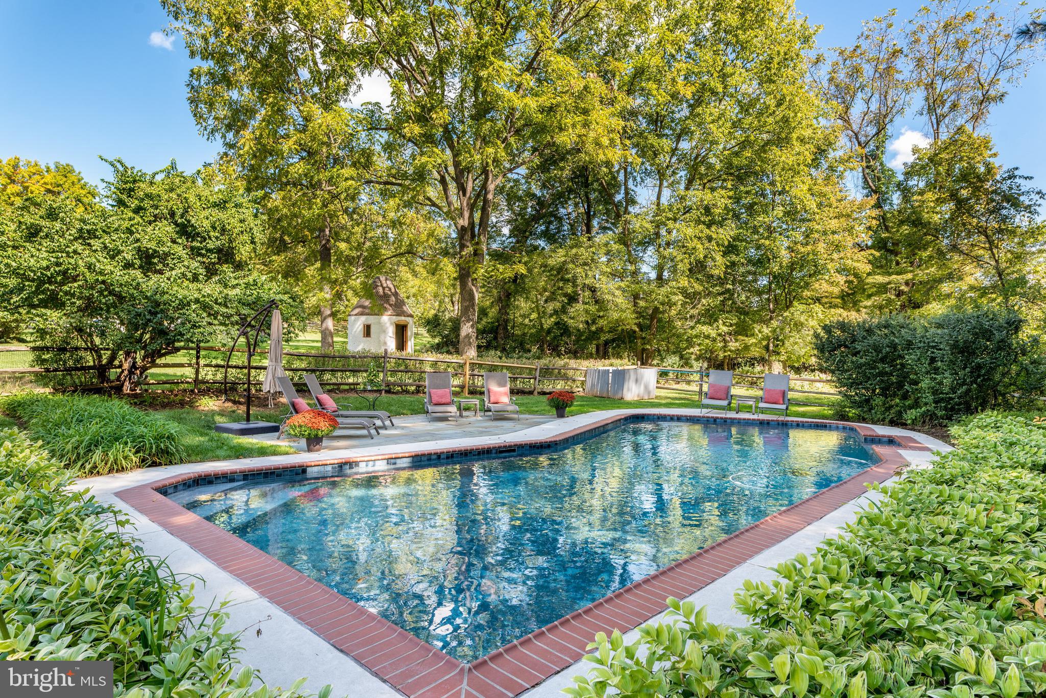 VALLEY CREEK FARM - Residential