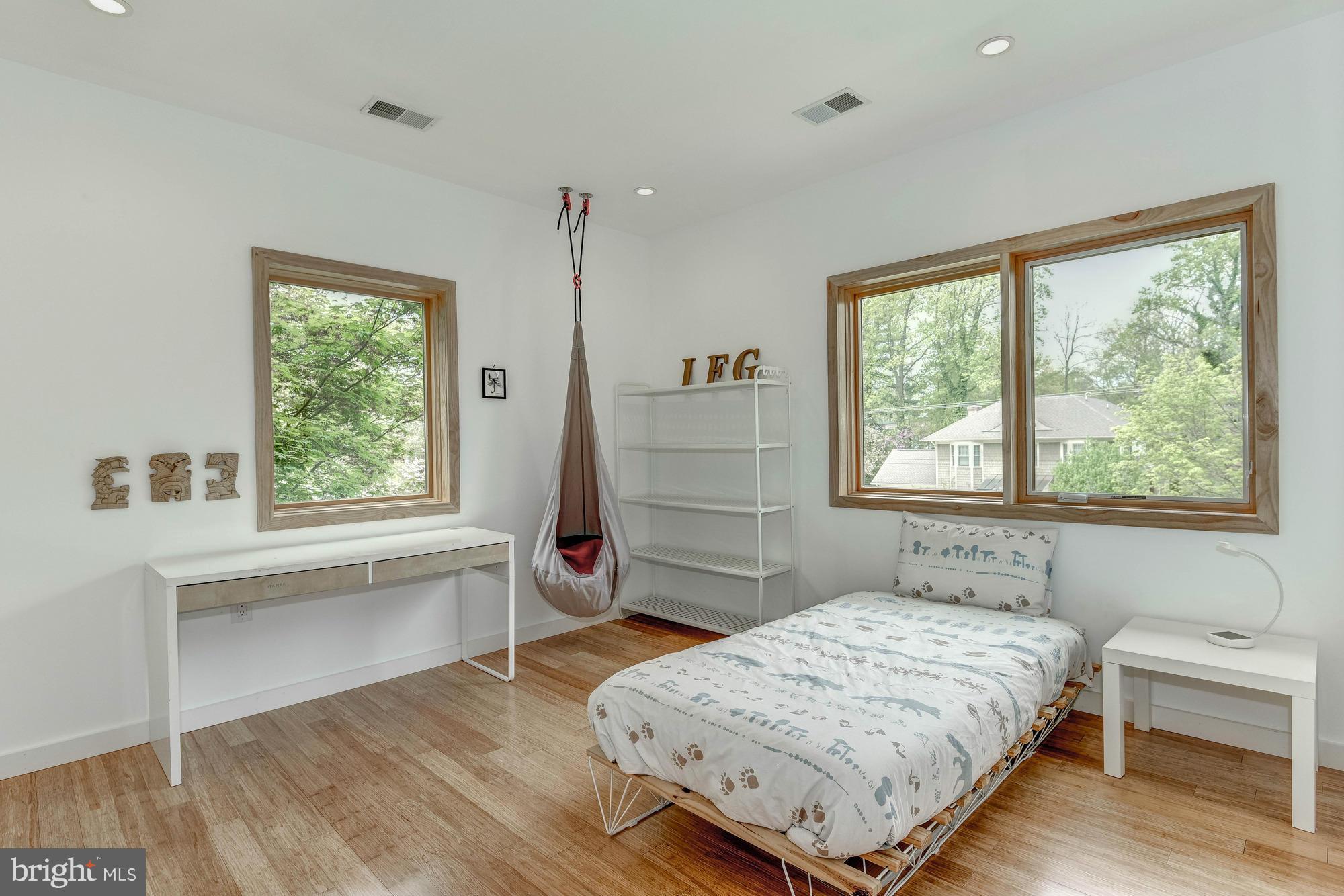 BURNING TREE VALLEY - Residential