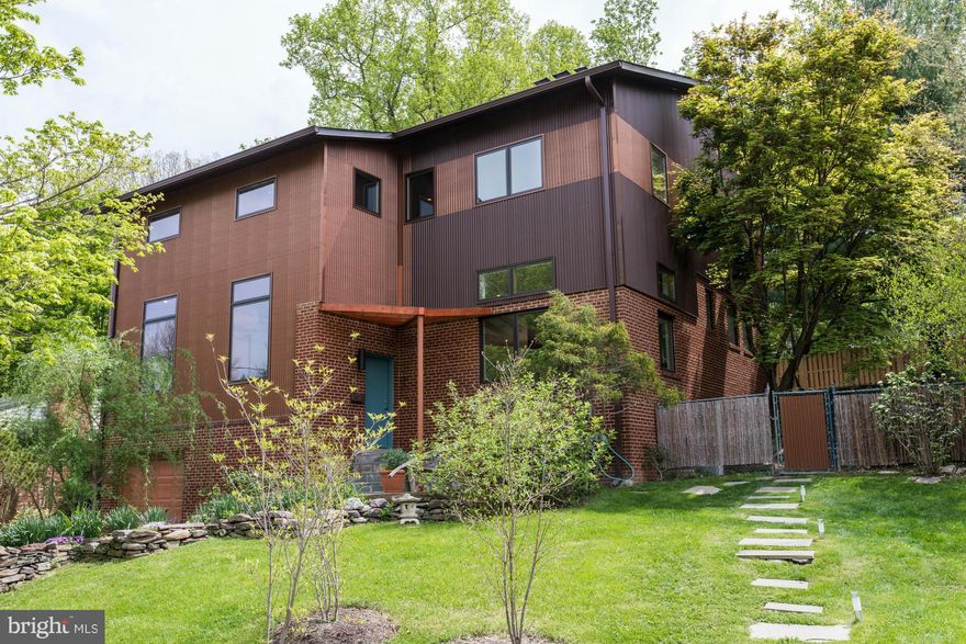 ARCHITECT'S OWN HOME/CONTEMPORARY PERFECTION! SUBSTANTIAL EXPANSION/COMPLETE RENO 2013. SLEEK, DAZZLING, OPEN SUN-FILLED SPACE. 2-STORY FOYER, STRIKING LR W/ HIGH CEILING, URBAN CHIC KITCHEN, OVERSIZED PELLA WINDOWS/TRANSOMS, BAMBOO & HW FLOORS, INDUSTRIAL TOUCHES, MAIN LVL MBR + 2ND MBR SUITE UP. FAB LWR LVL GUEST SUITE. GREAT FENCED REAR YARD w/PATIO, PLAY SET. STEPS 2 BURNING TREE ES. STUNNING!