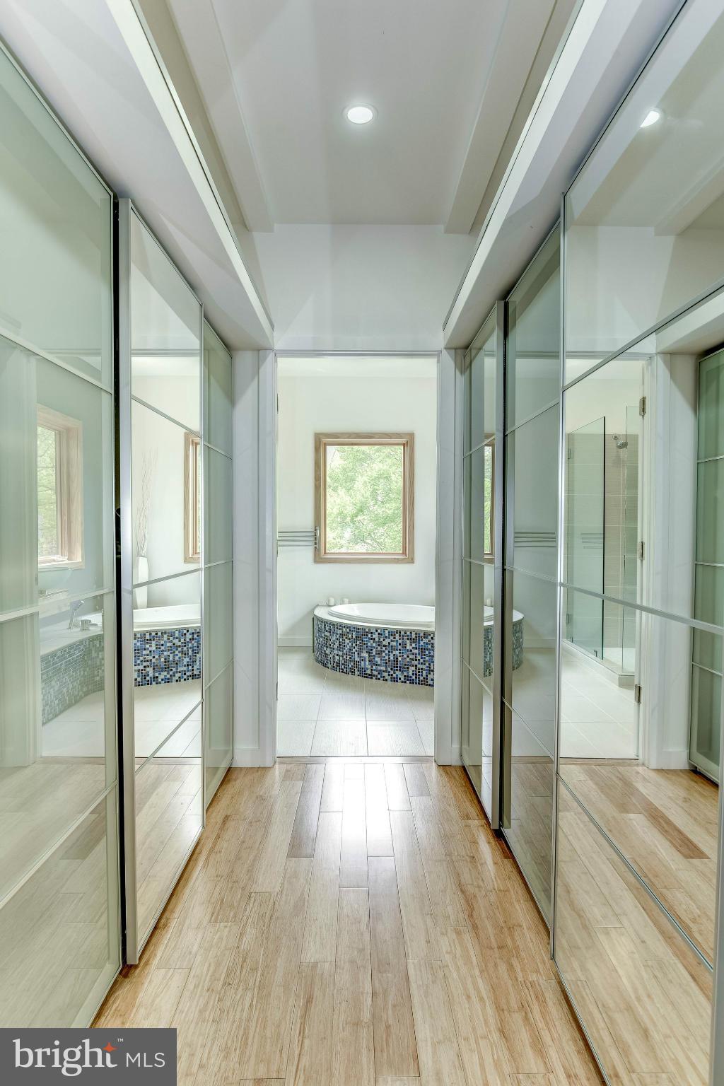 BURNING TREE VALLEY - Residential