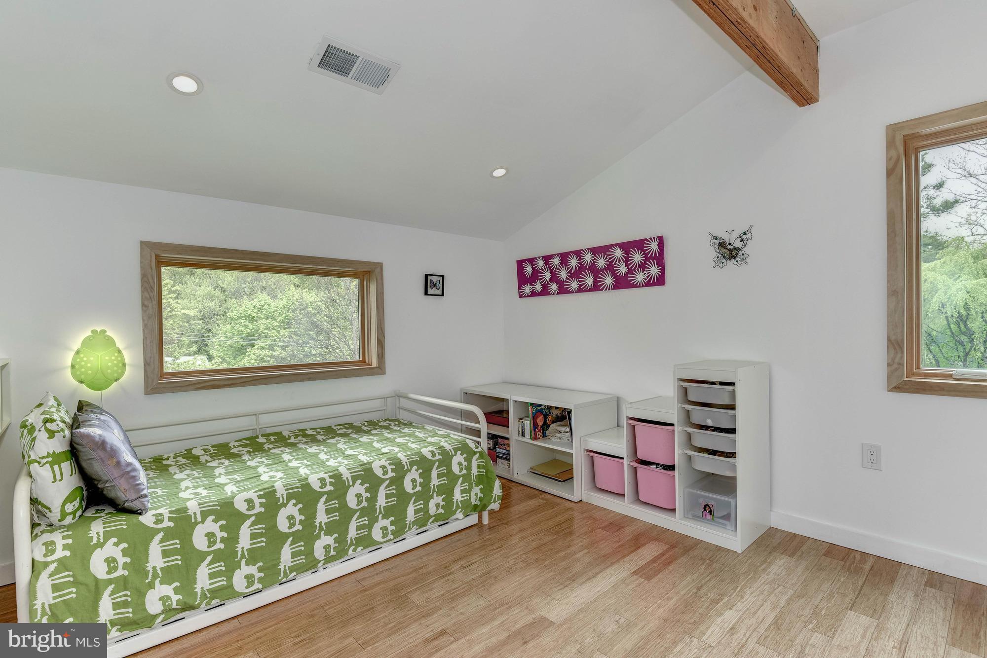 BURNING TREE VALLEY - Residential