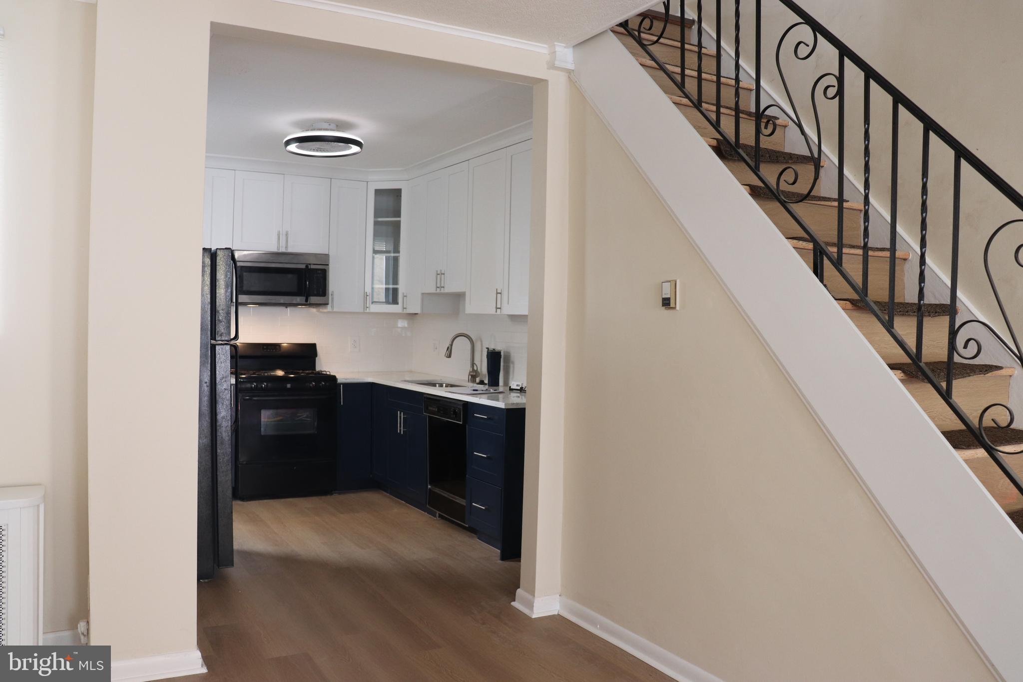 PORT RICHMOND - Residential