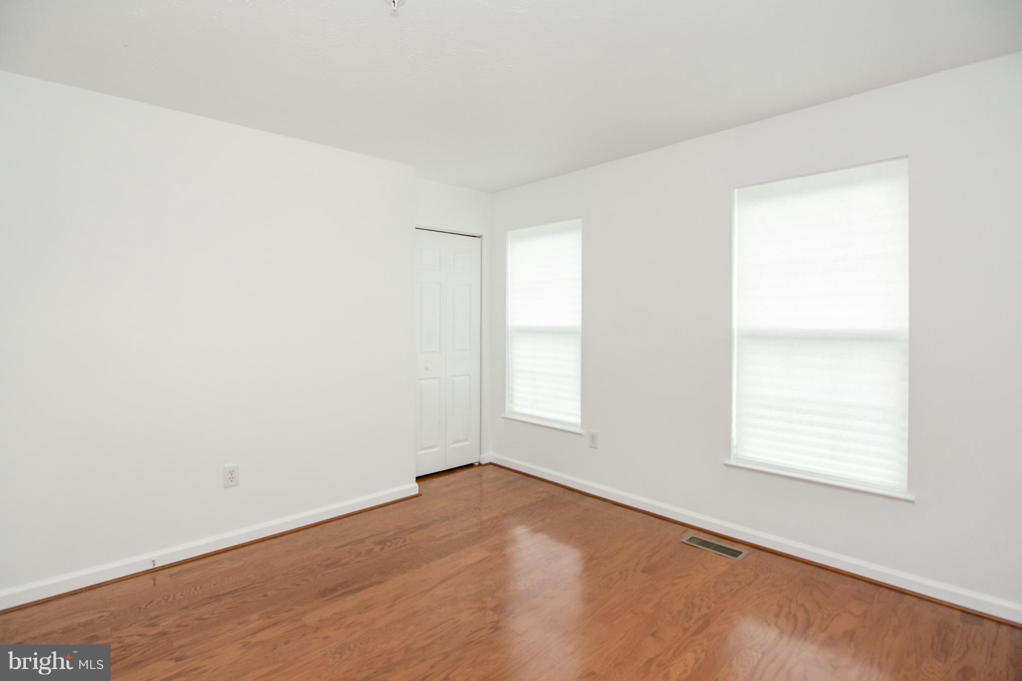 RUSSETT - Residential