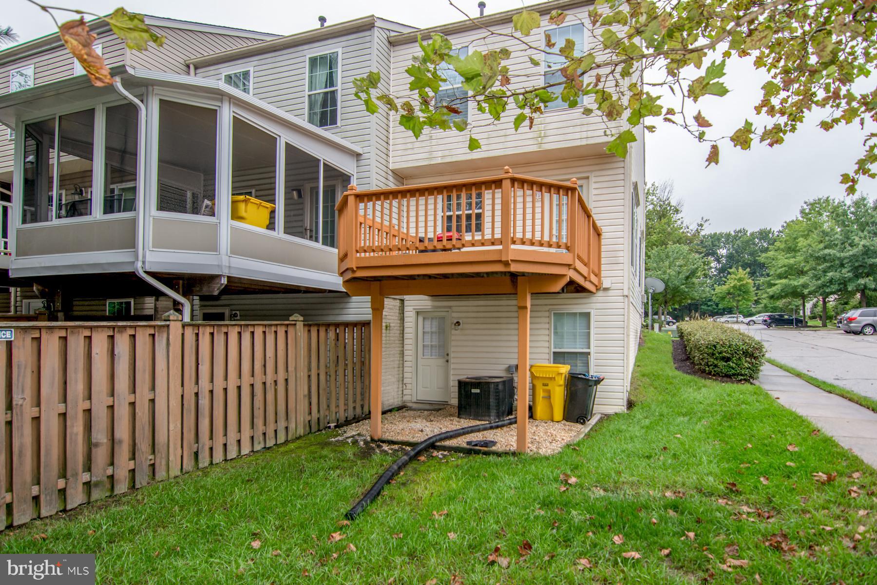 RUSSETT - Residential