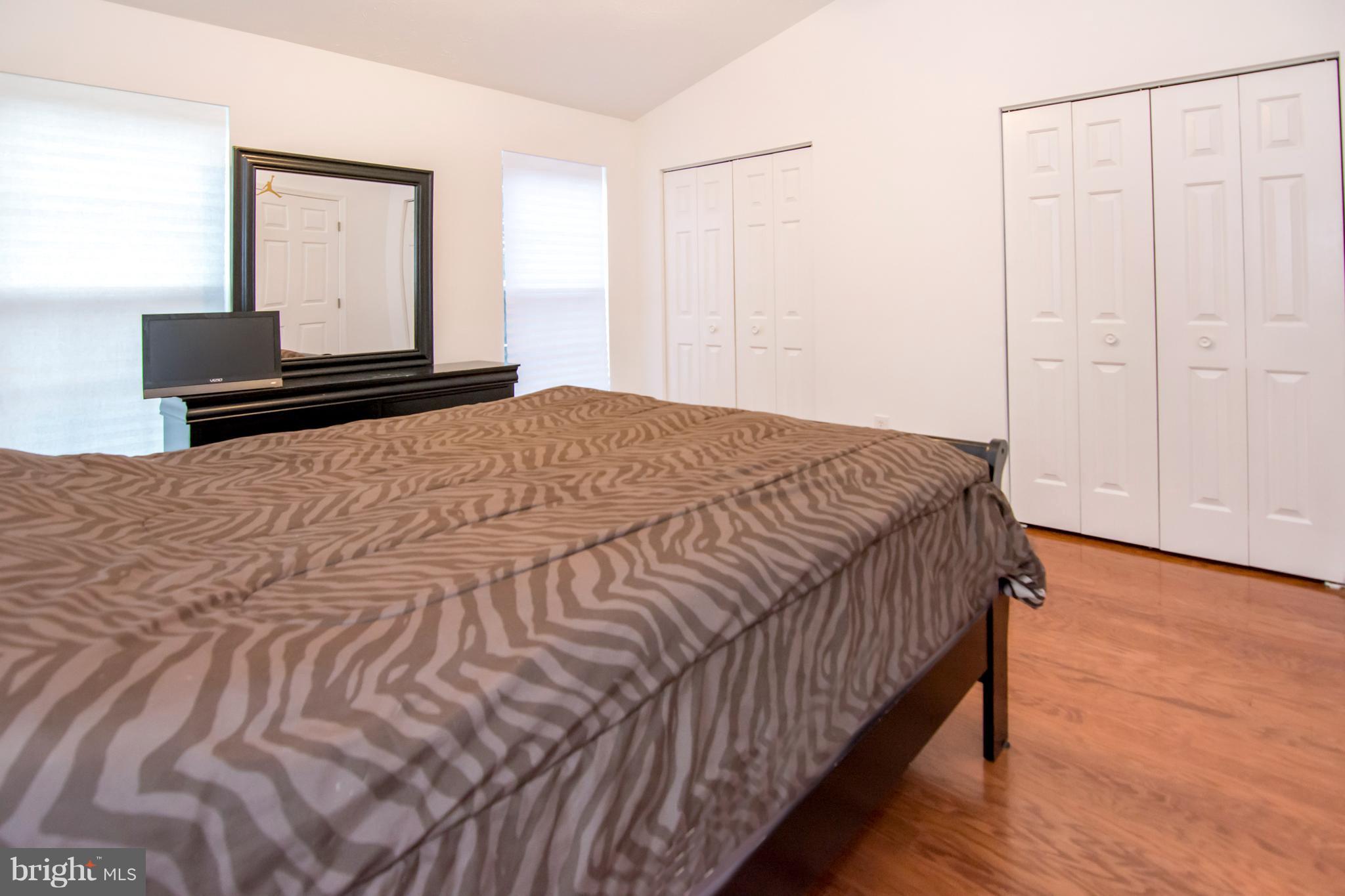 RUSSETT - Residential