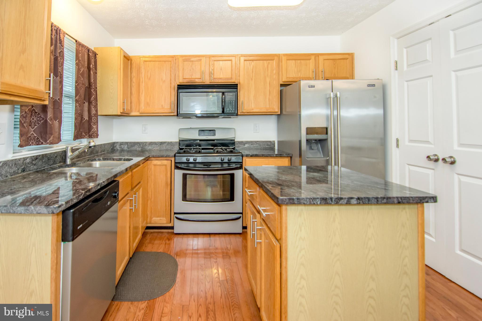 RUSSETT - Residential