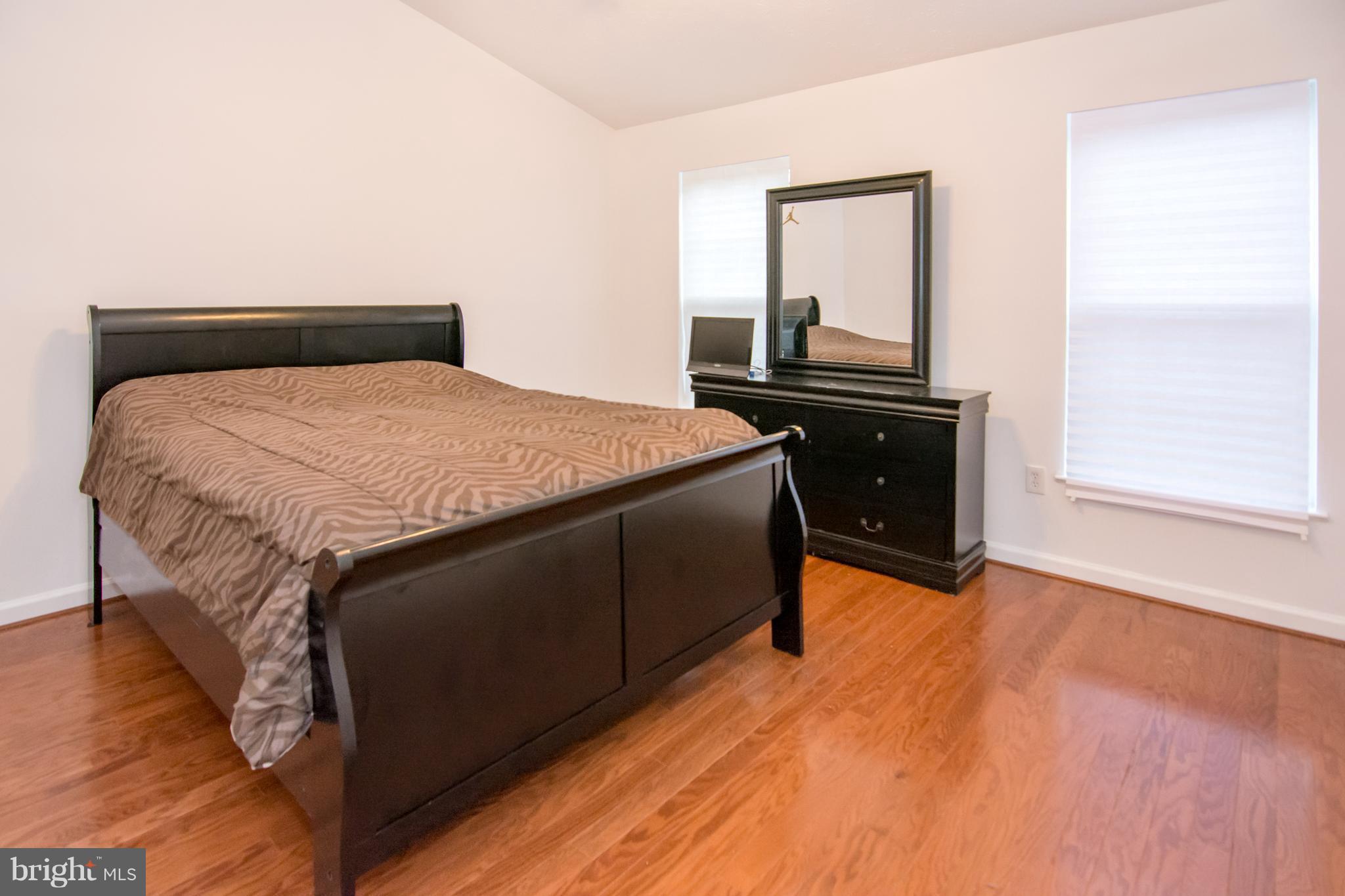 RUSSETT - Residential