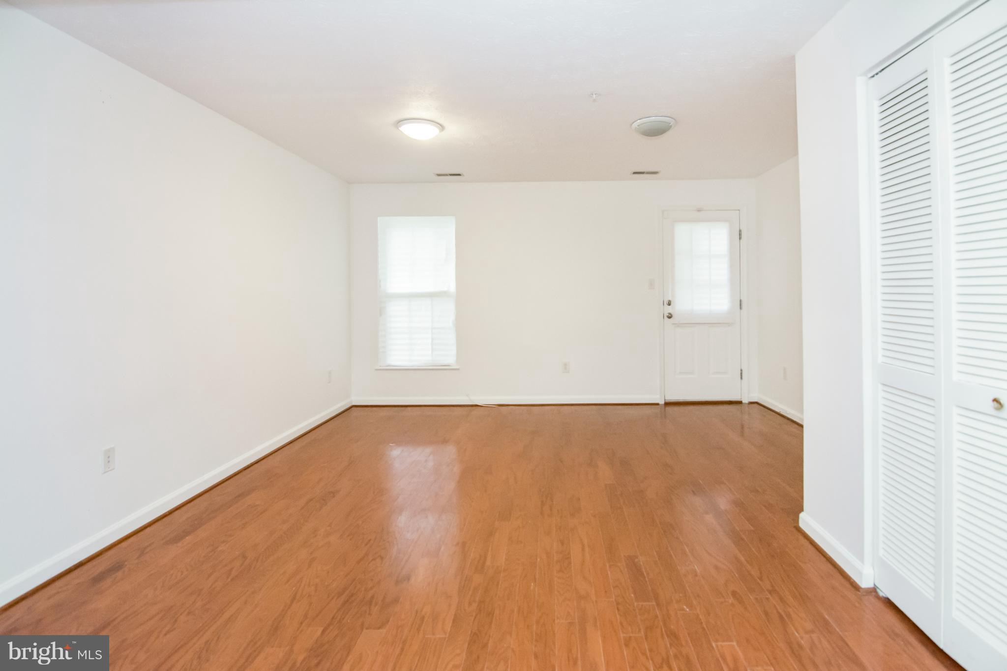 RUSSETT - Residential