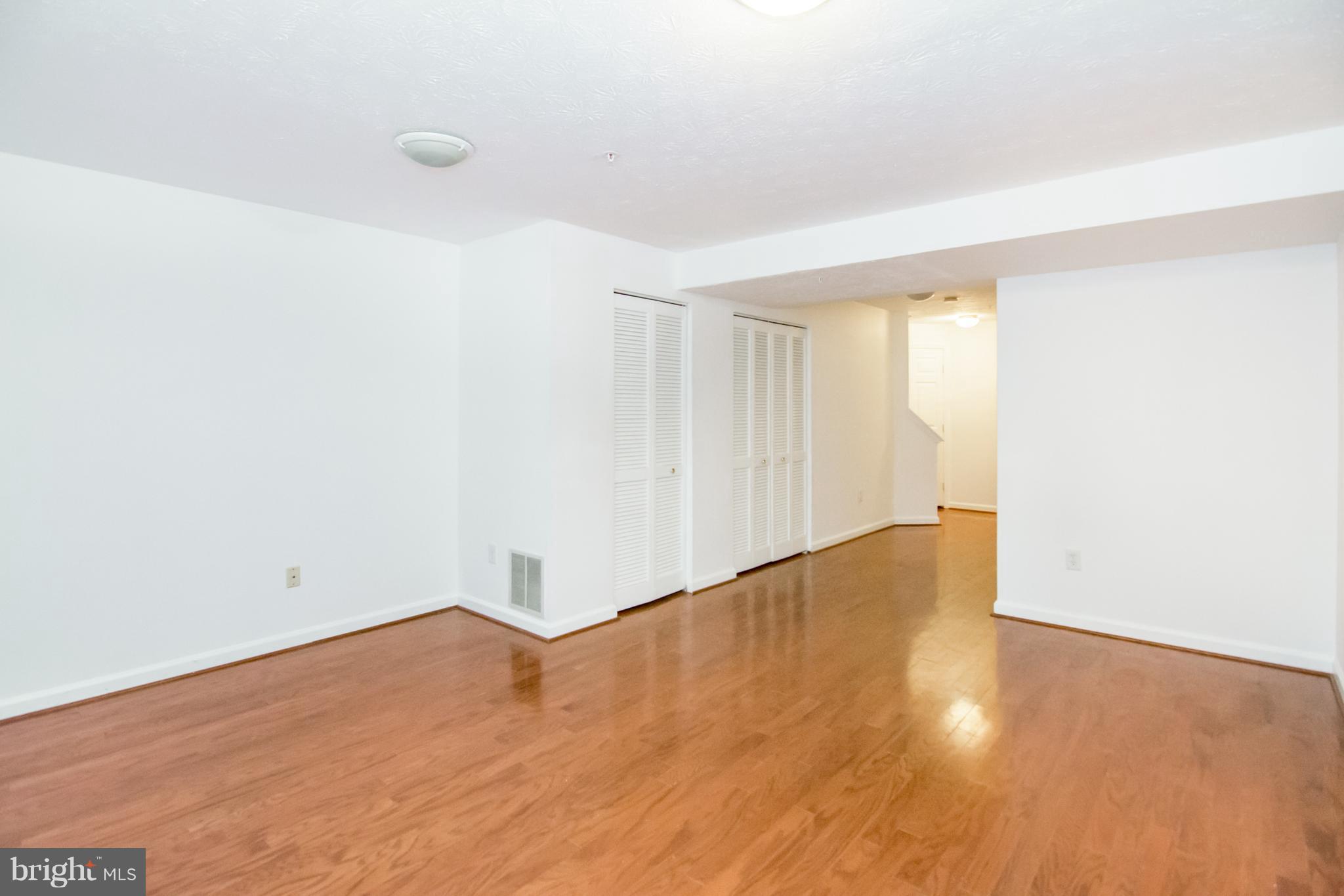 RUSSETT - Residential