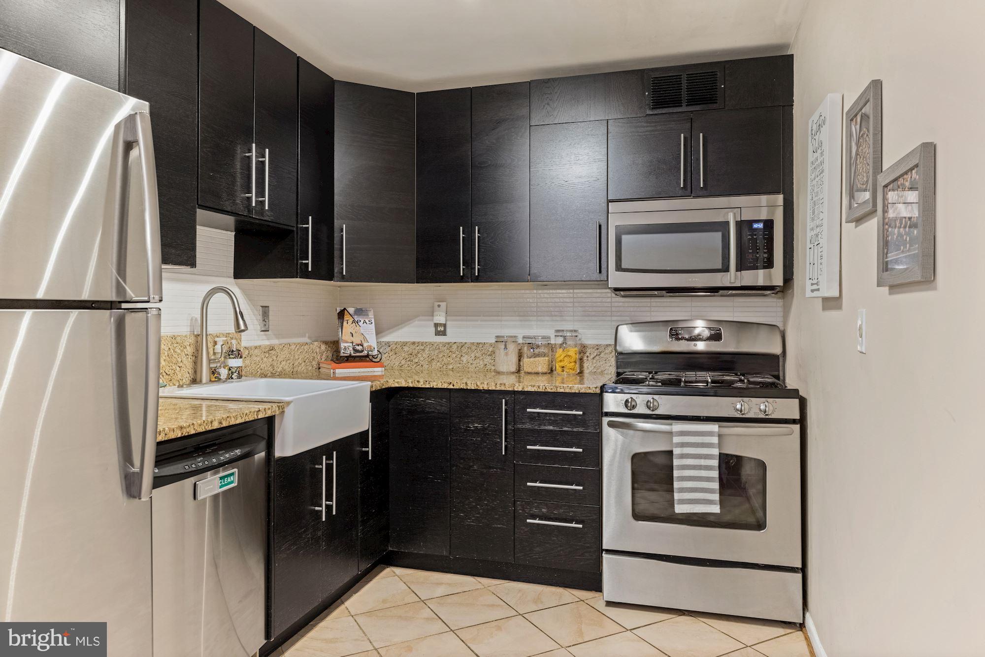 WHITEHALL - Residential