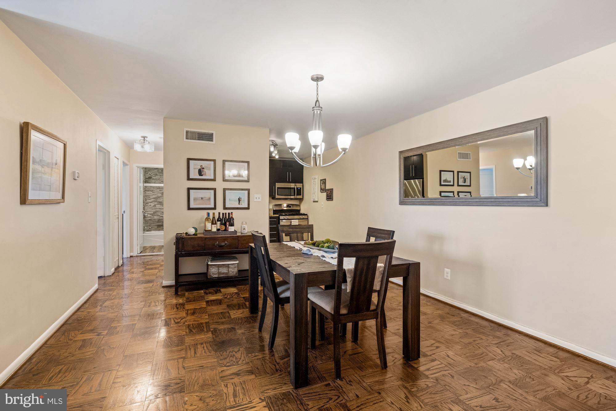 WHITEHALL - Residential