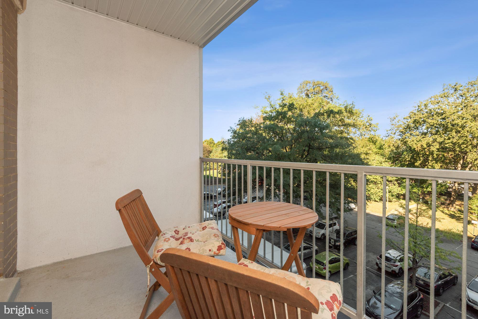 WHITEHALL - Residential