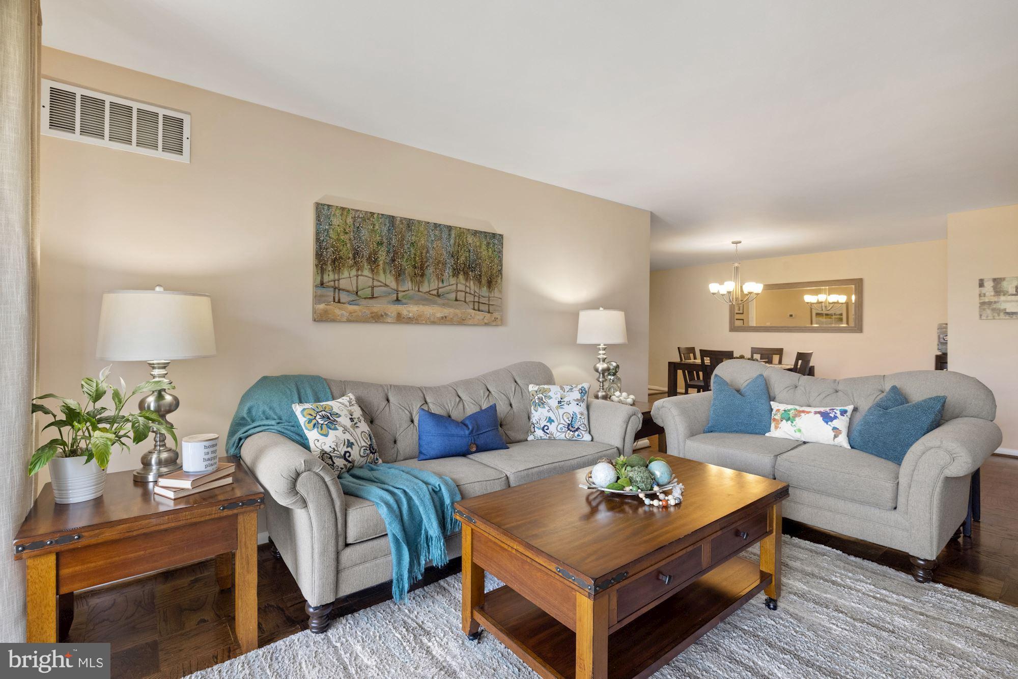 WHITEHALL - Residential