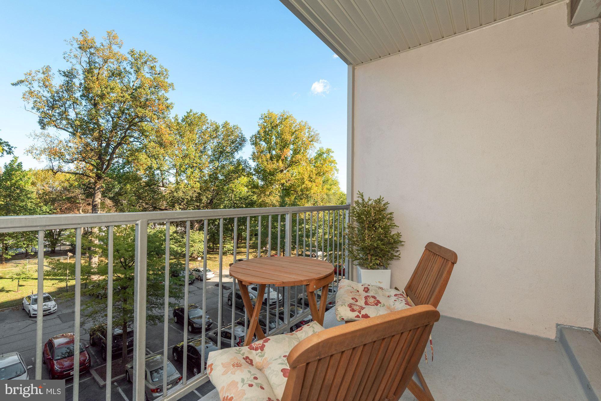 WHITEHALL - Residential