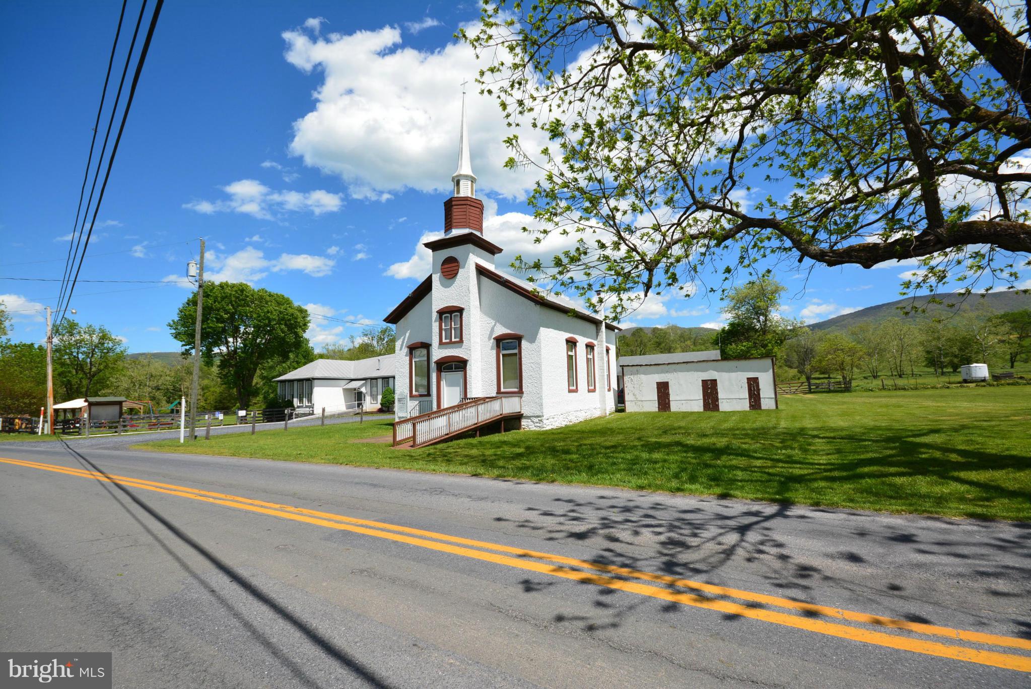 HOLIDAY PLANTATION - Land