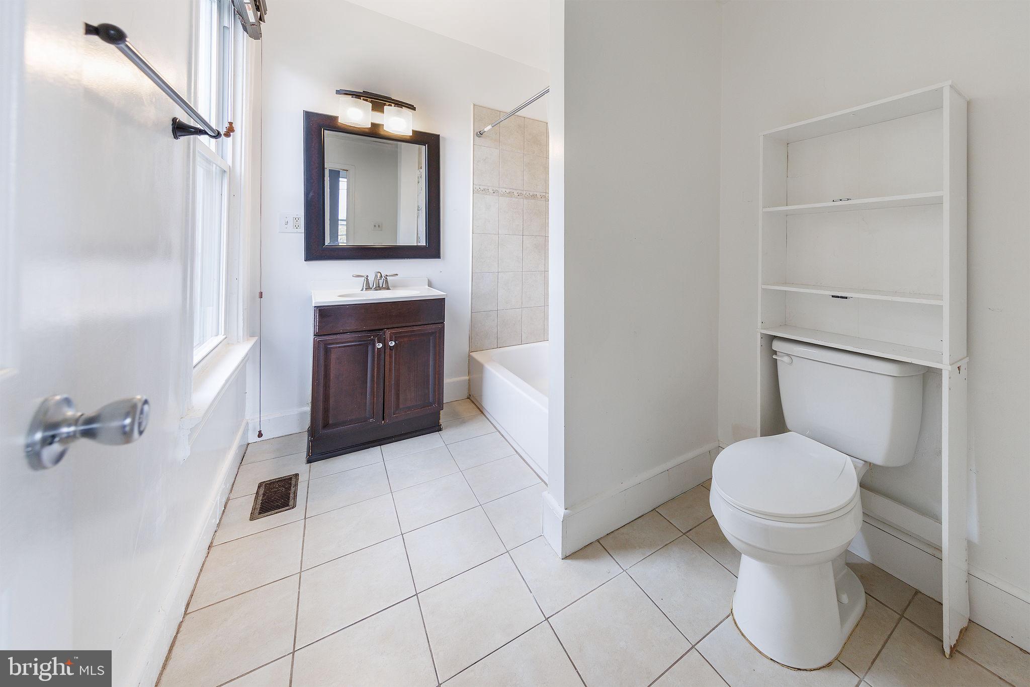 WHITE HOUSE HEIGHTS - Residential