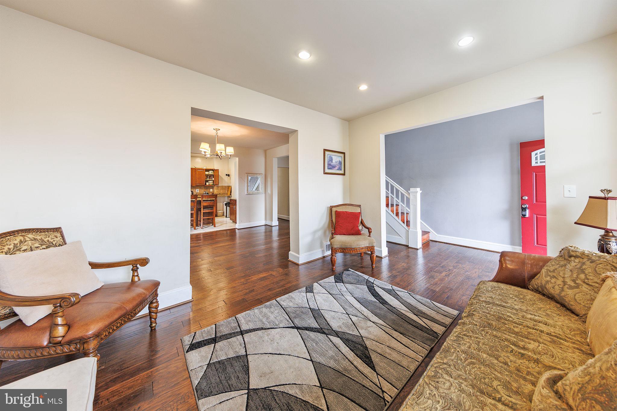 WHITE HOUSE HEIGHTS - Residential