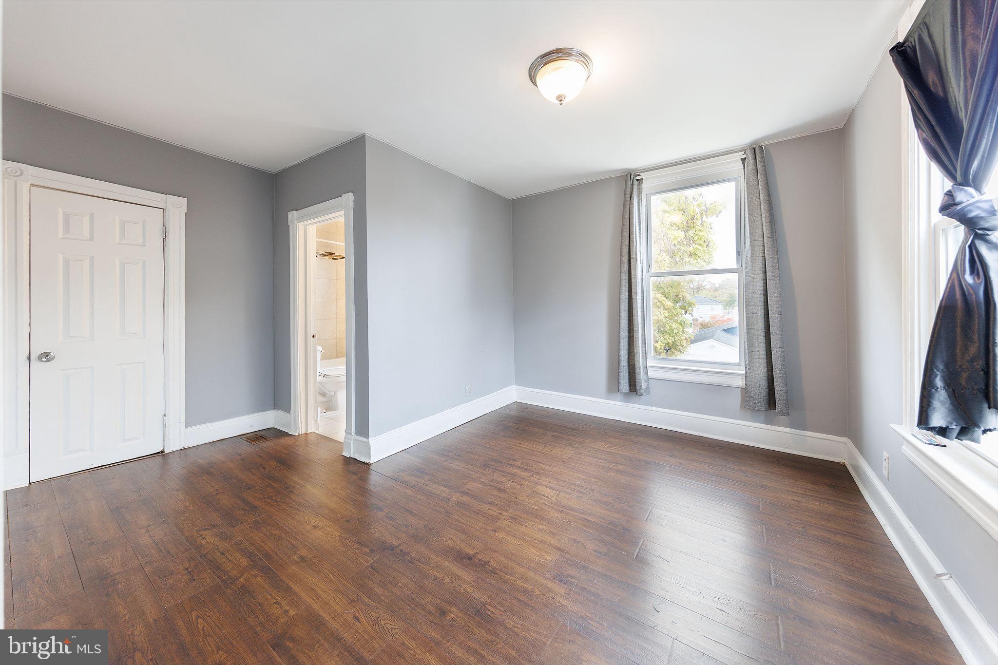 WHITE HOUSE HEIGHTS - Residential