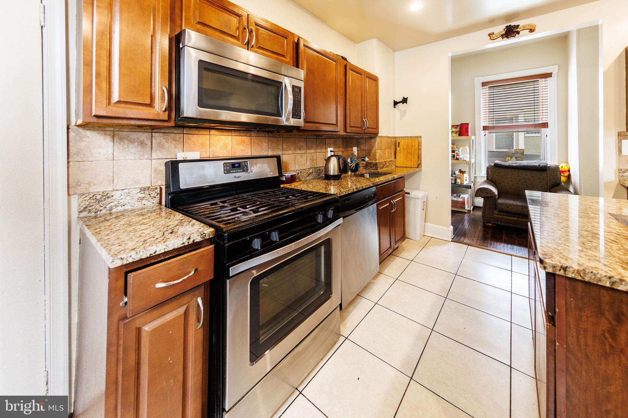 WHITE HOUSE HEIGHTS - Residential