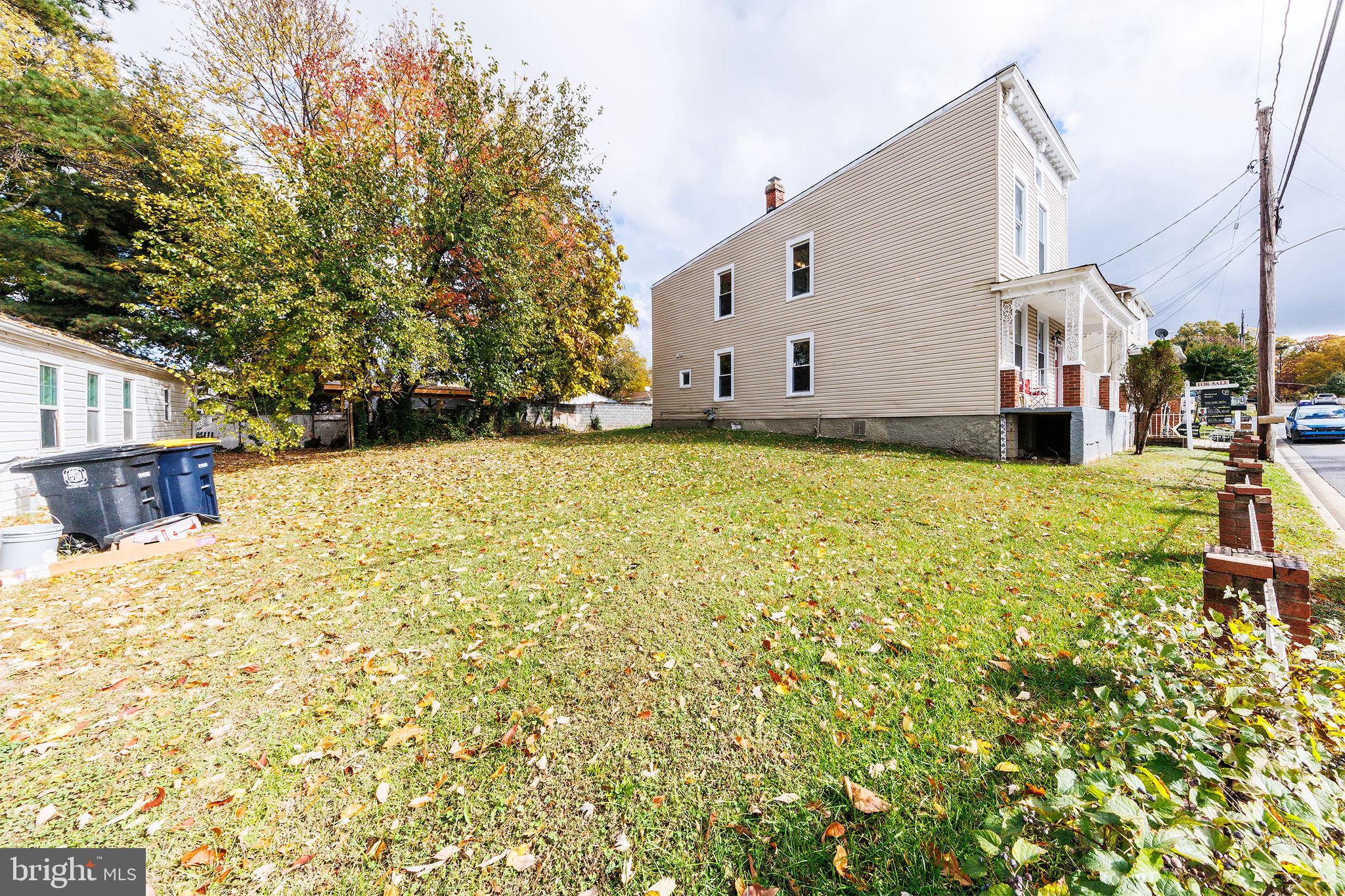 WHITE HOUSE HEIGHTS - Residential