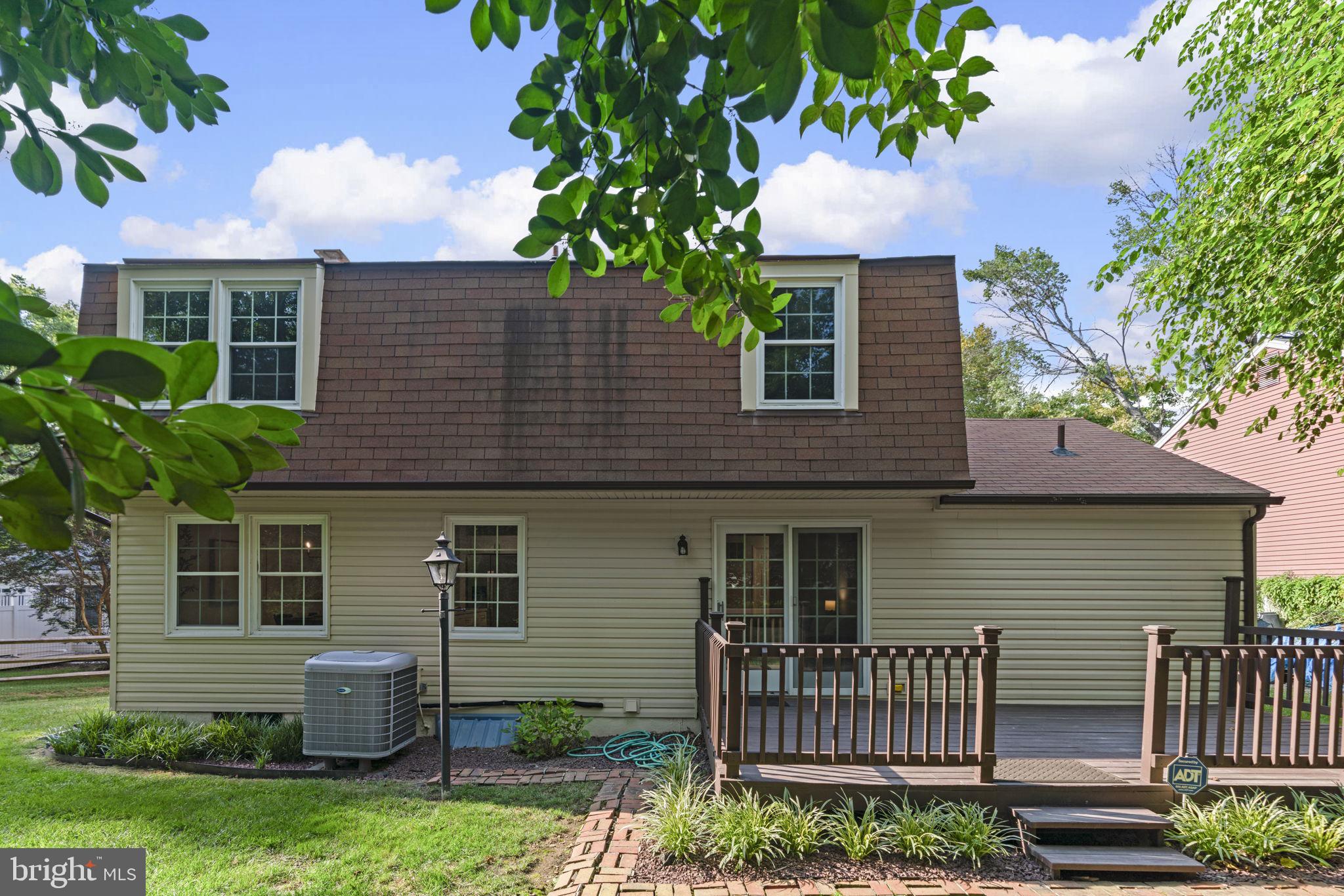 OWEN BROWN WOODS - Residential