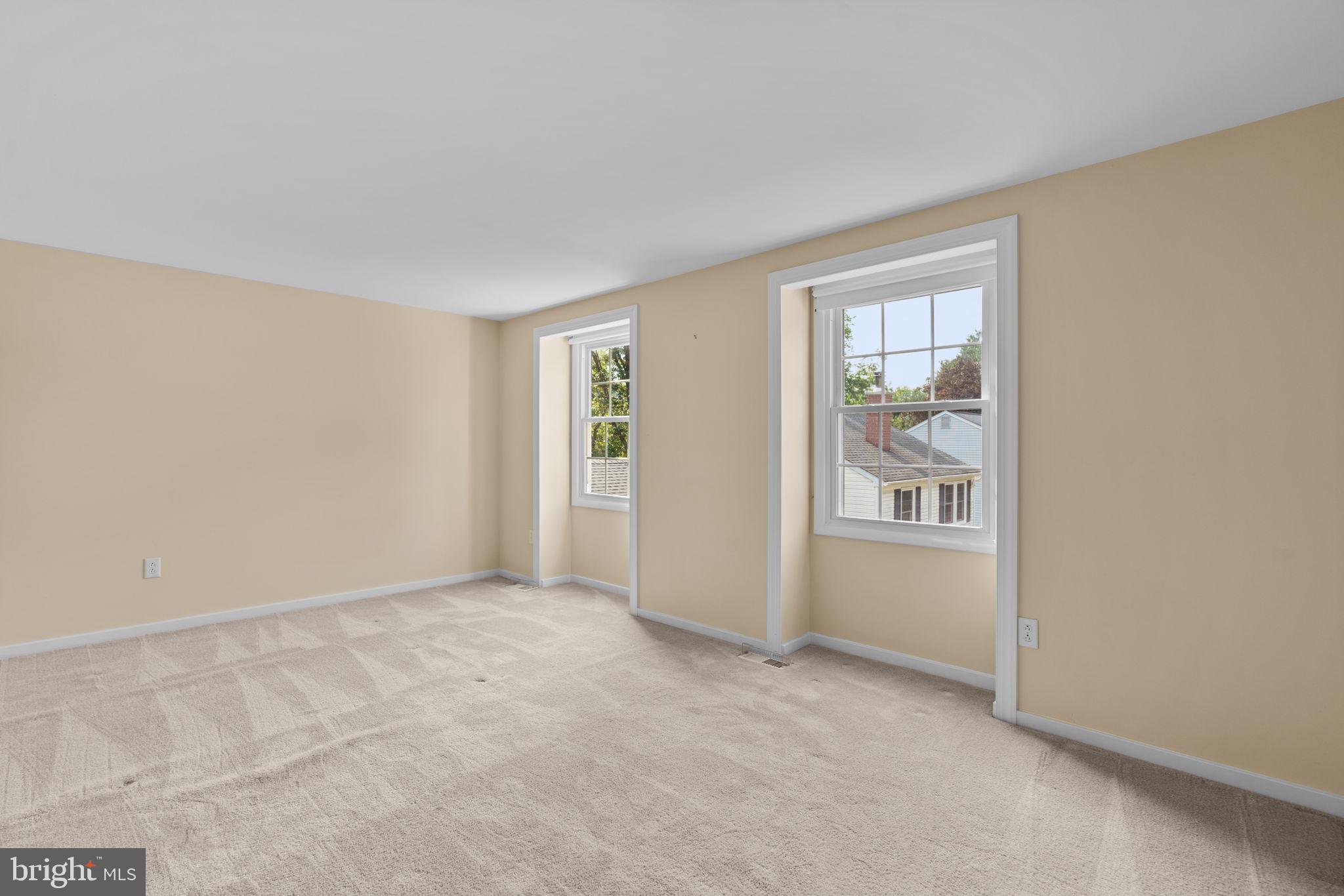 OWEN BROWN WOODS - Residential