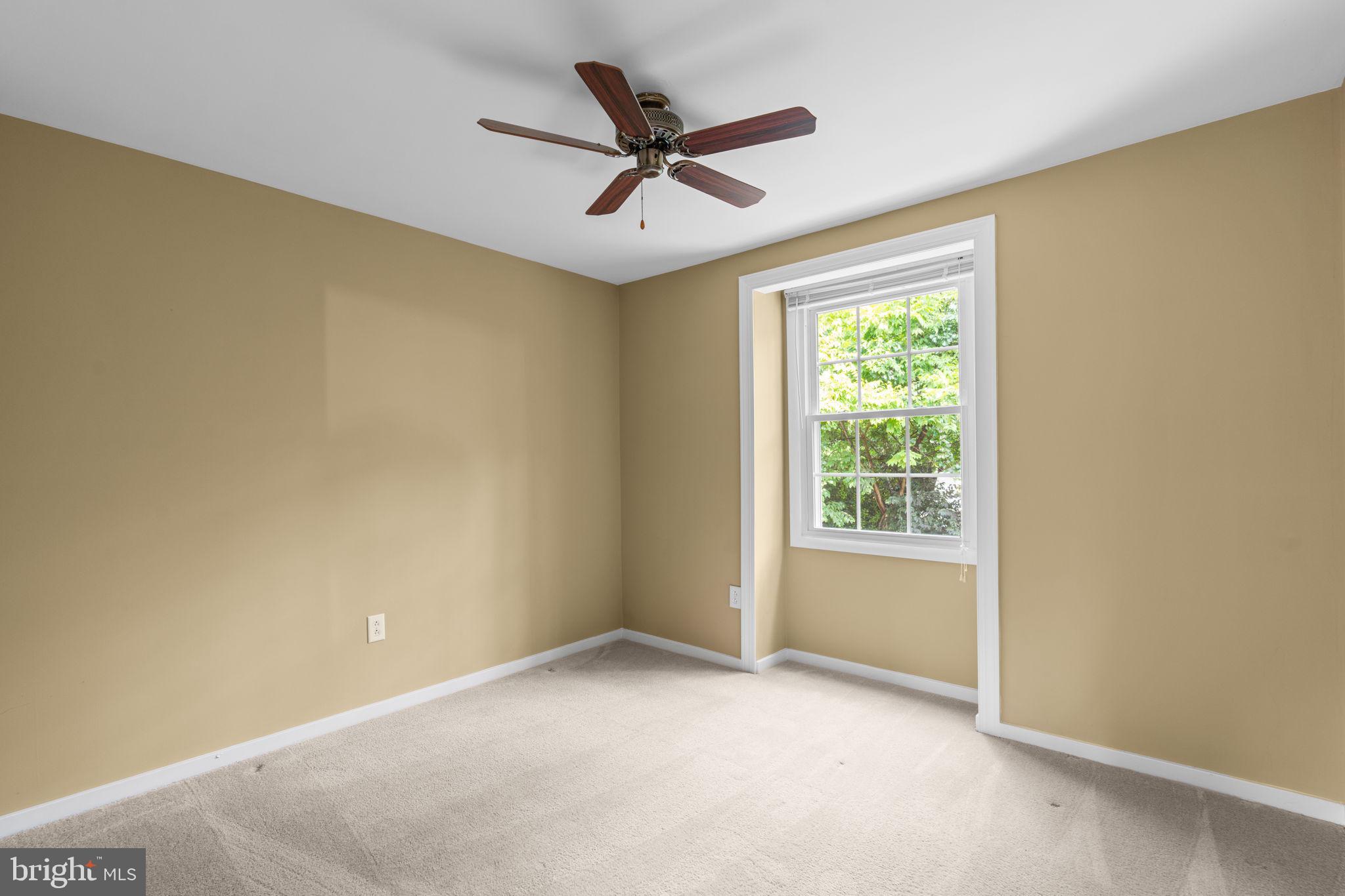 OWEN BROWN WOODS - Residential