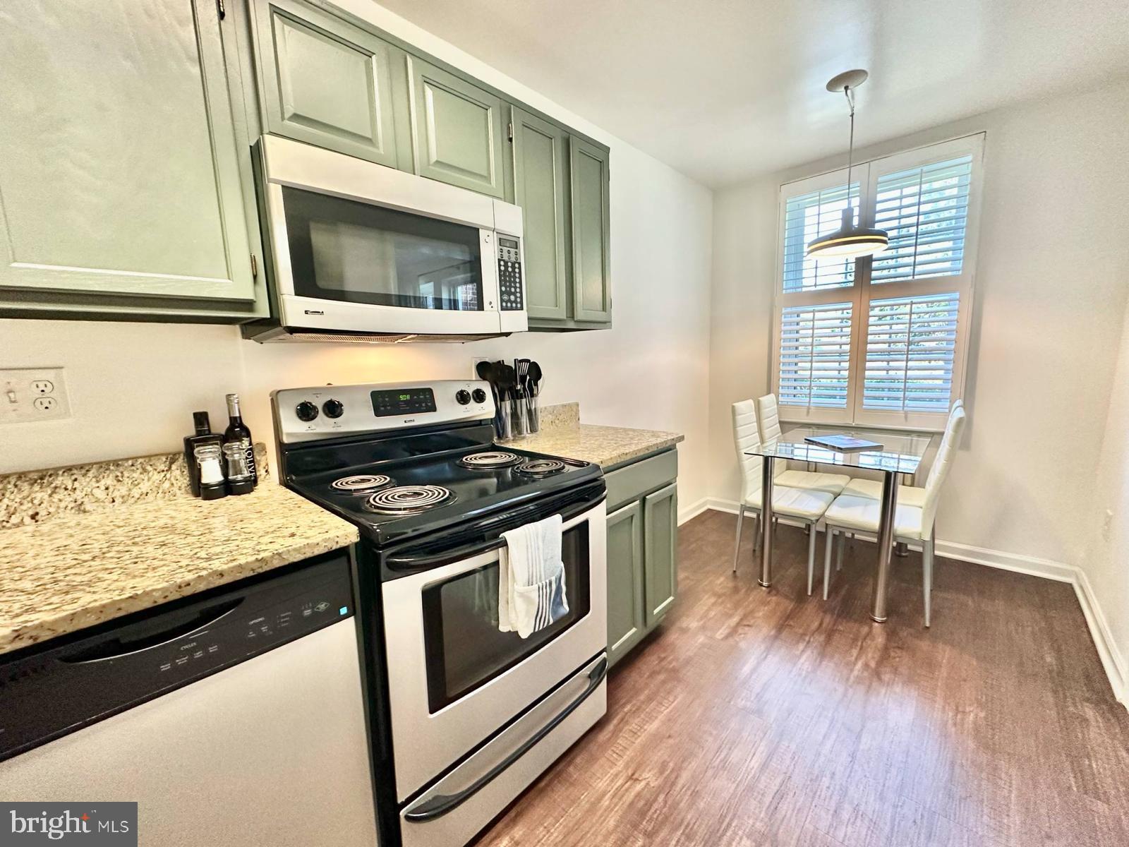 2021 KEY BOULEVARD 12617