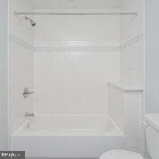 UNIVERSITY CITY - Residential Lease