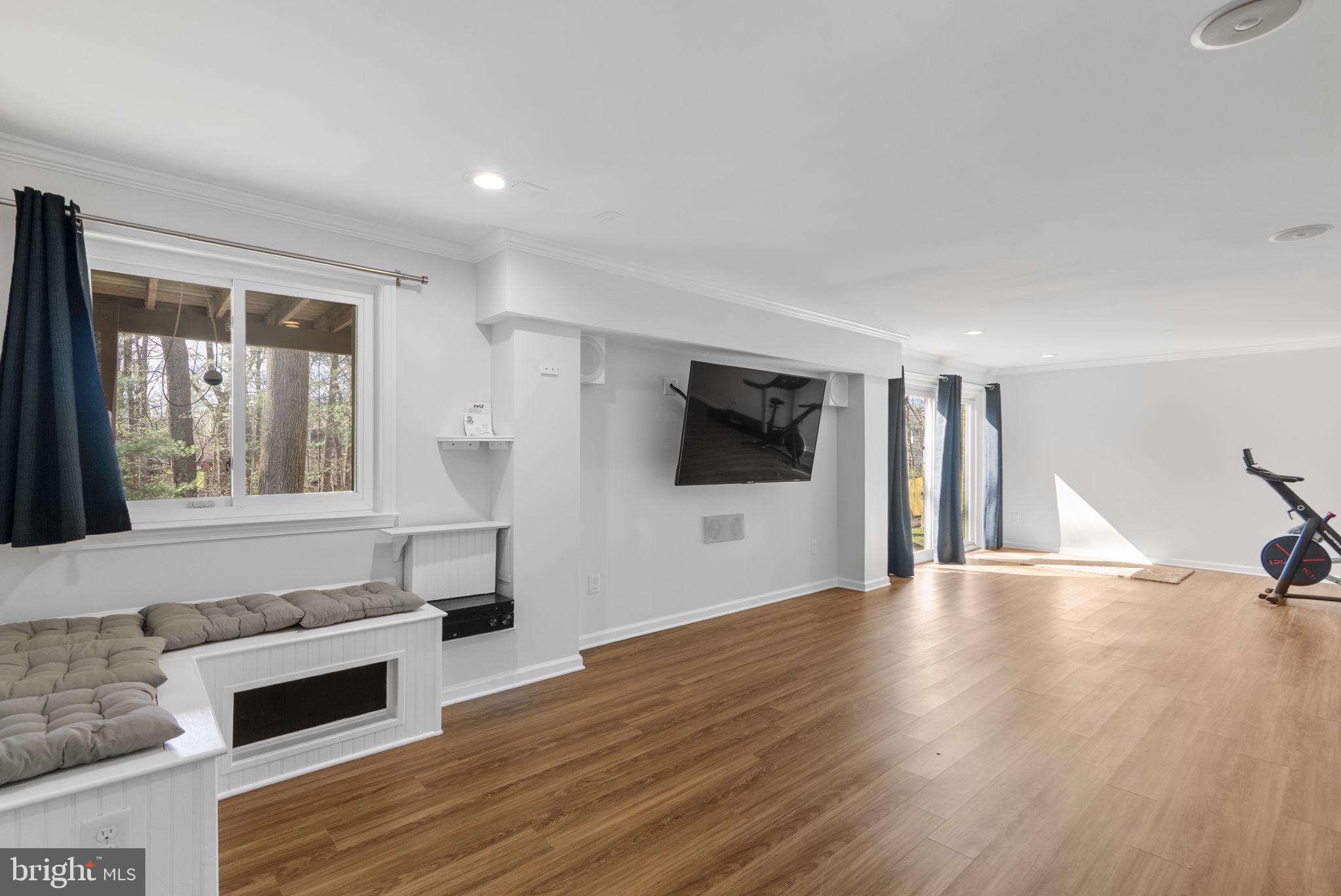 FLINTS GROVE - Residential