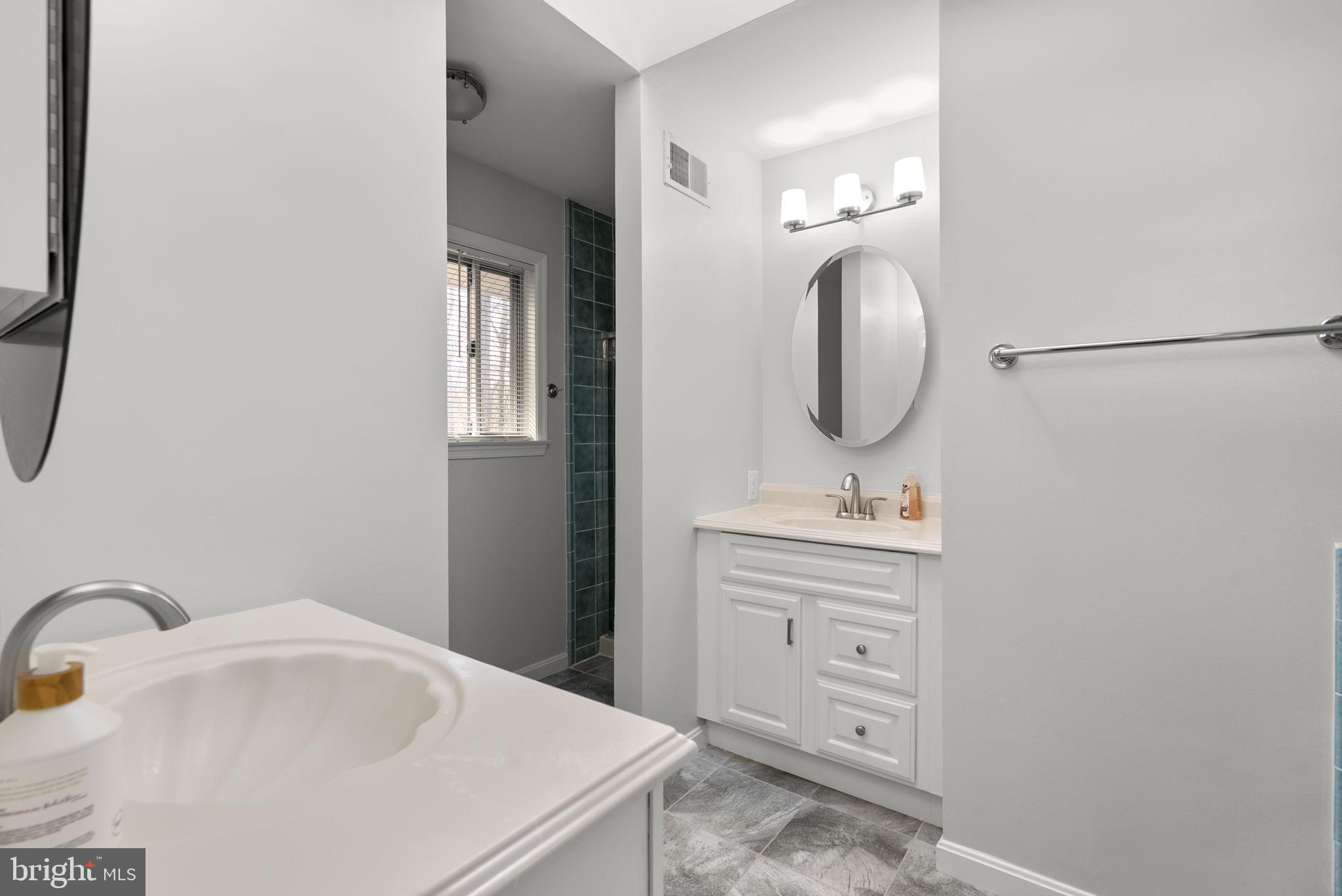 FLINTS GROVE - Residential