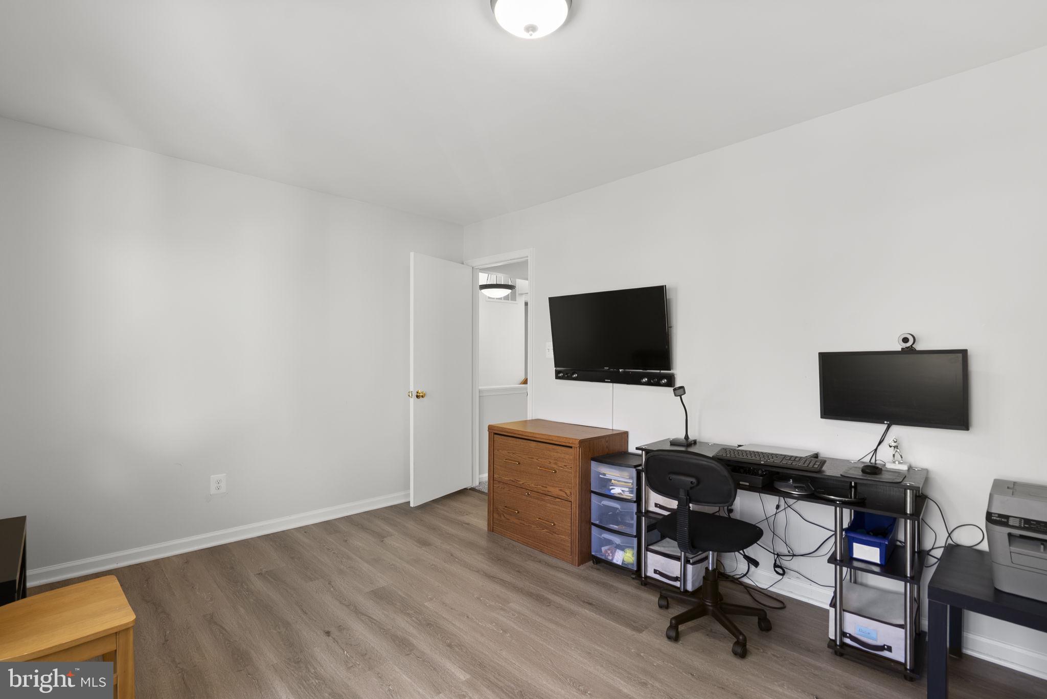 FLINTS GROVE - Residential