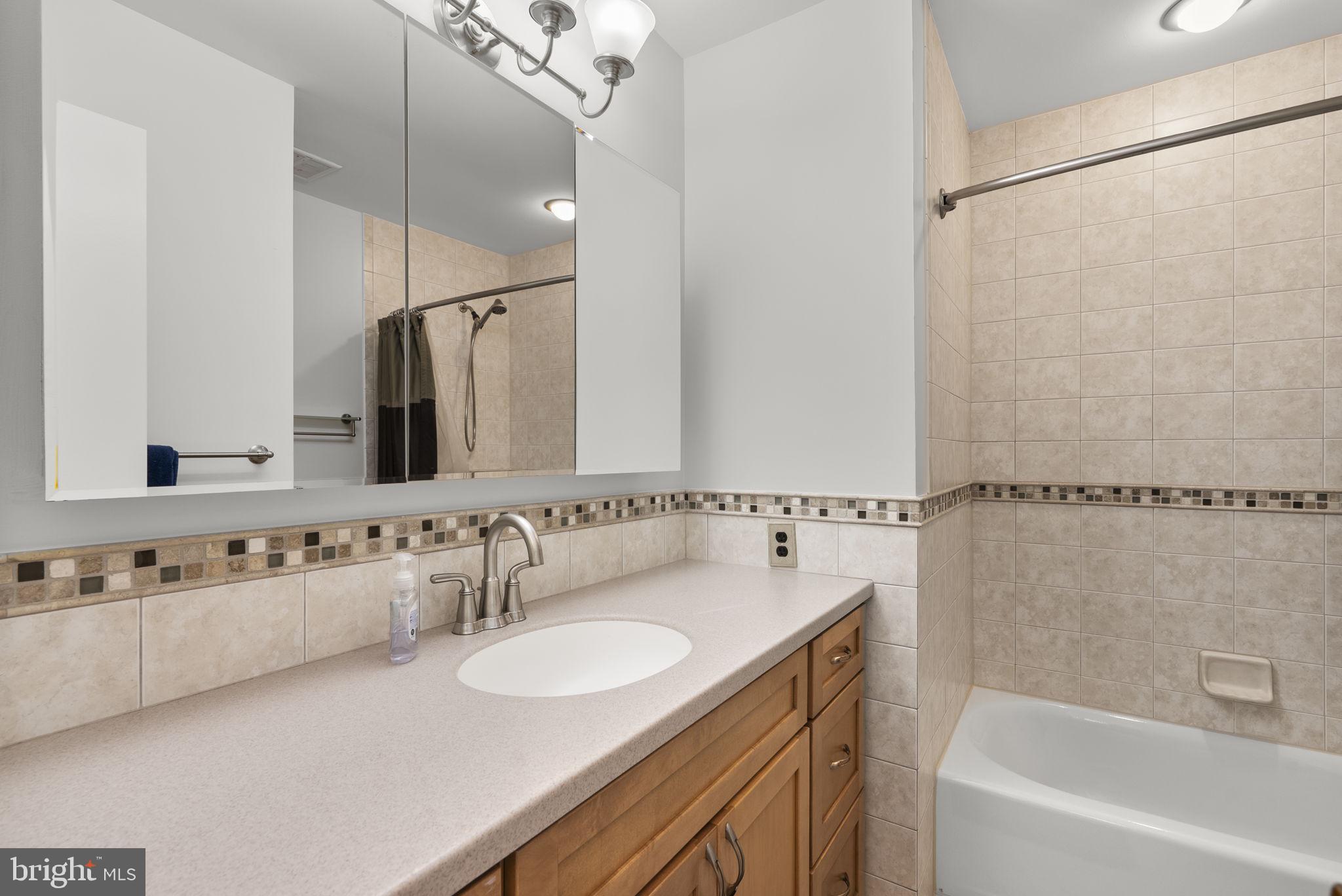 FLINTS GROVE - Residential